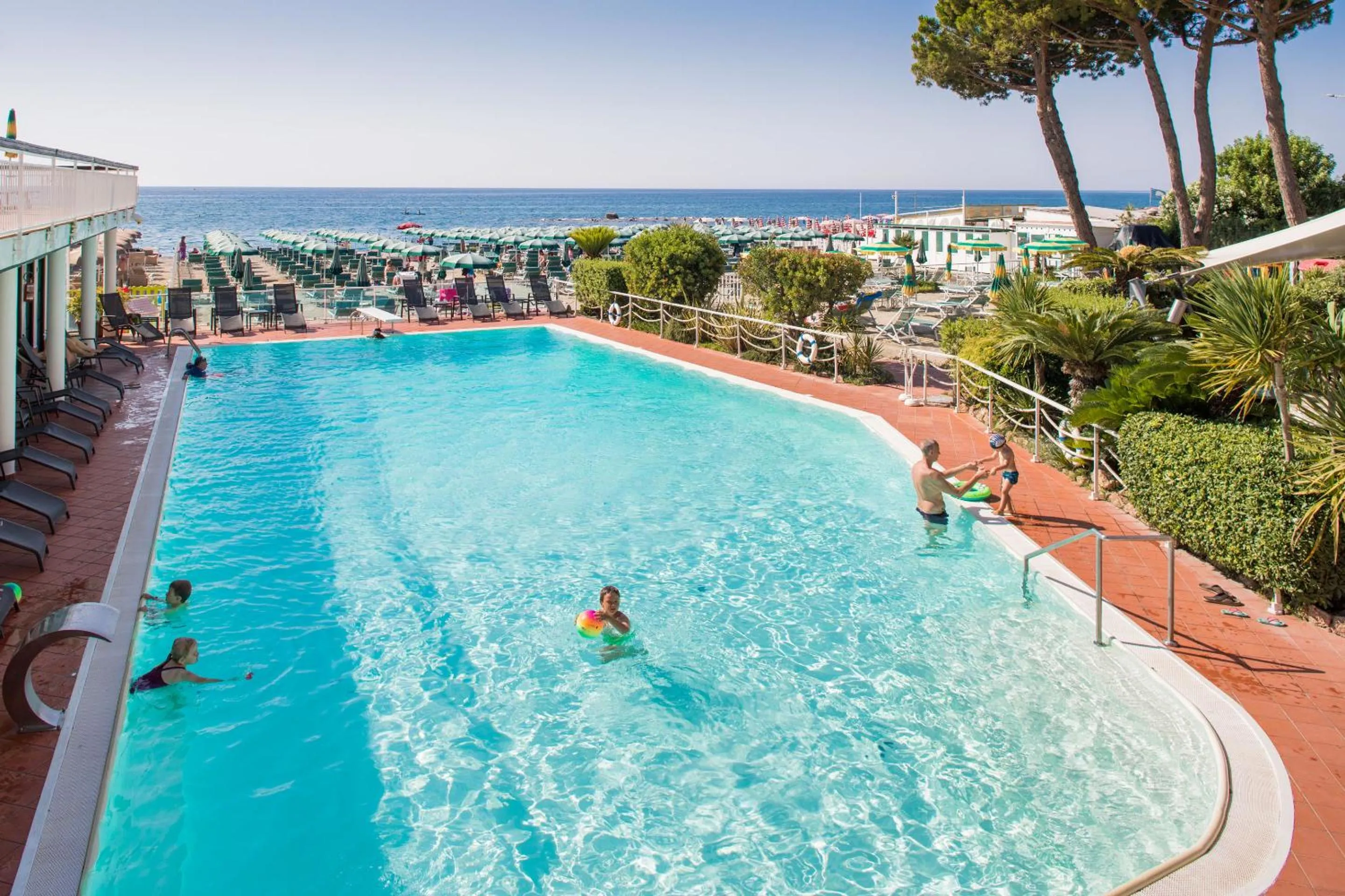 Pool view in Hotel Gabriella