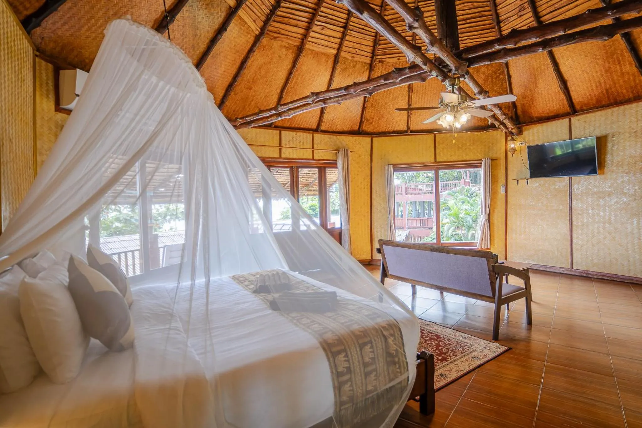 Bedroom, Bed in Koh Jum Resort