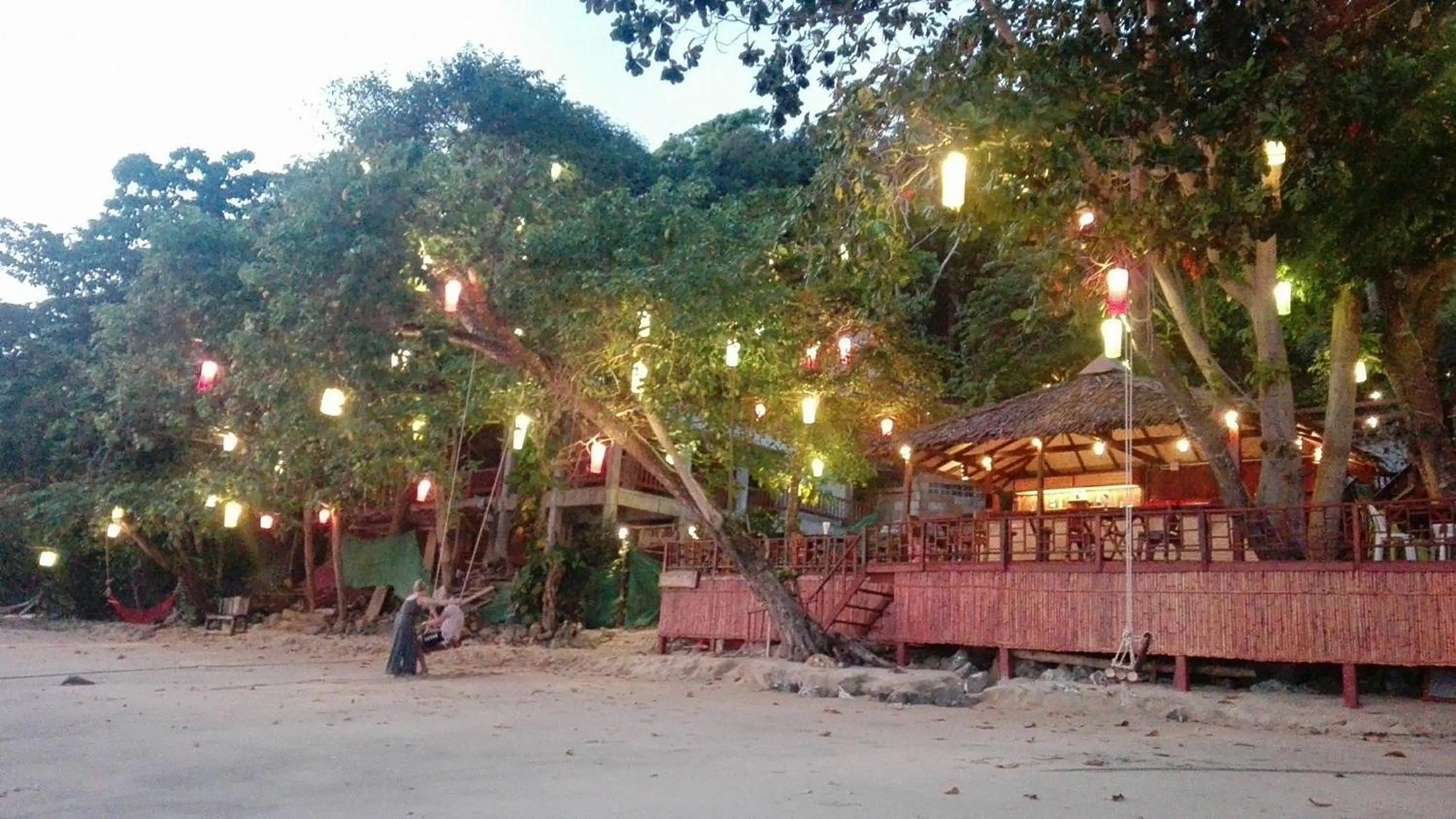 Property building in Koh Jum Resort