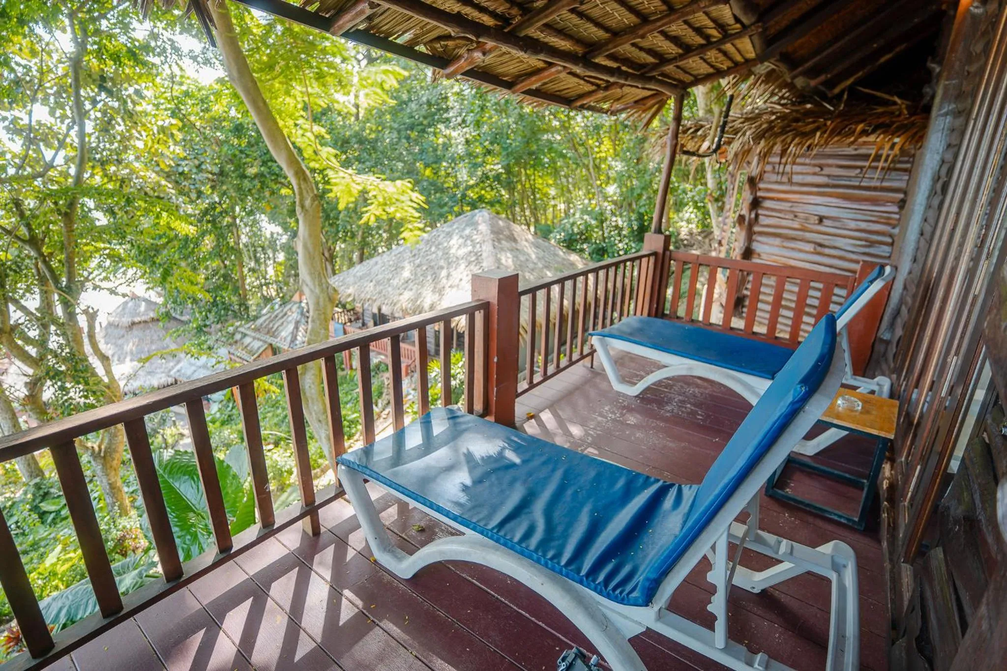 Balcony/Terrace in Koh Jum Resort