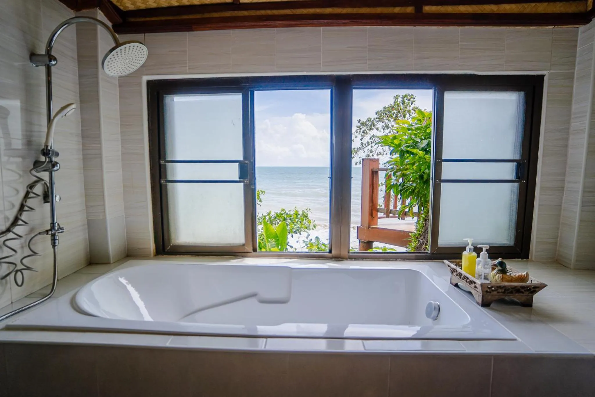 Bath in Koh Jum Resort