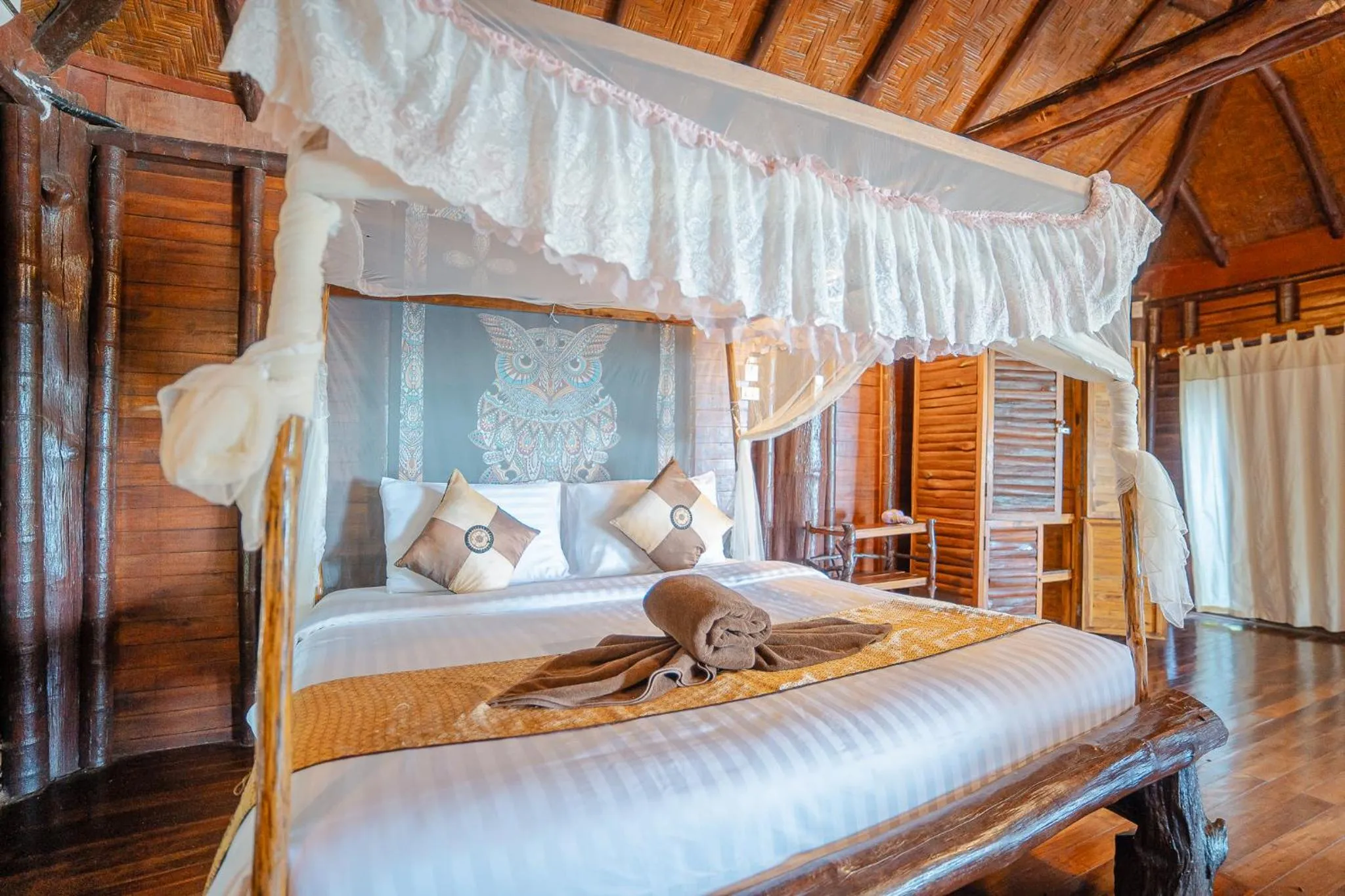 Bedroom, Bed in Koh Jum Resort