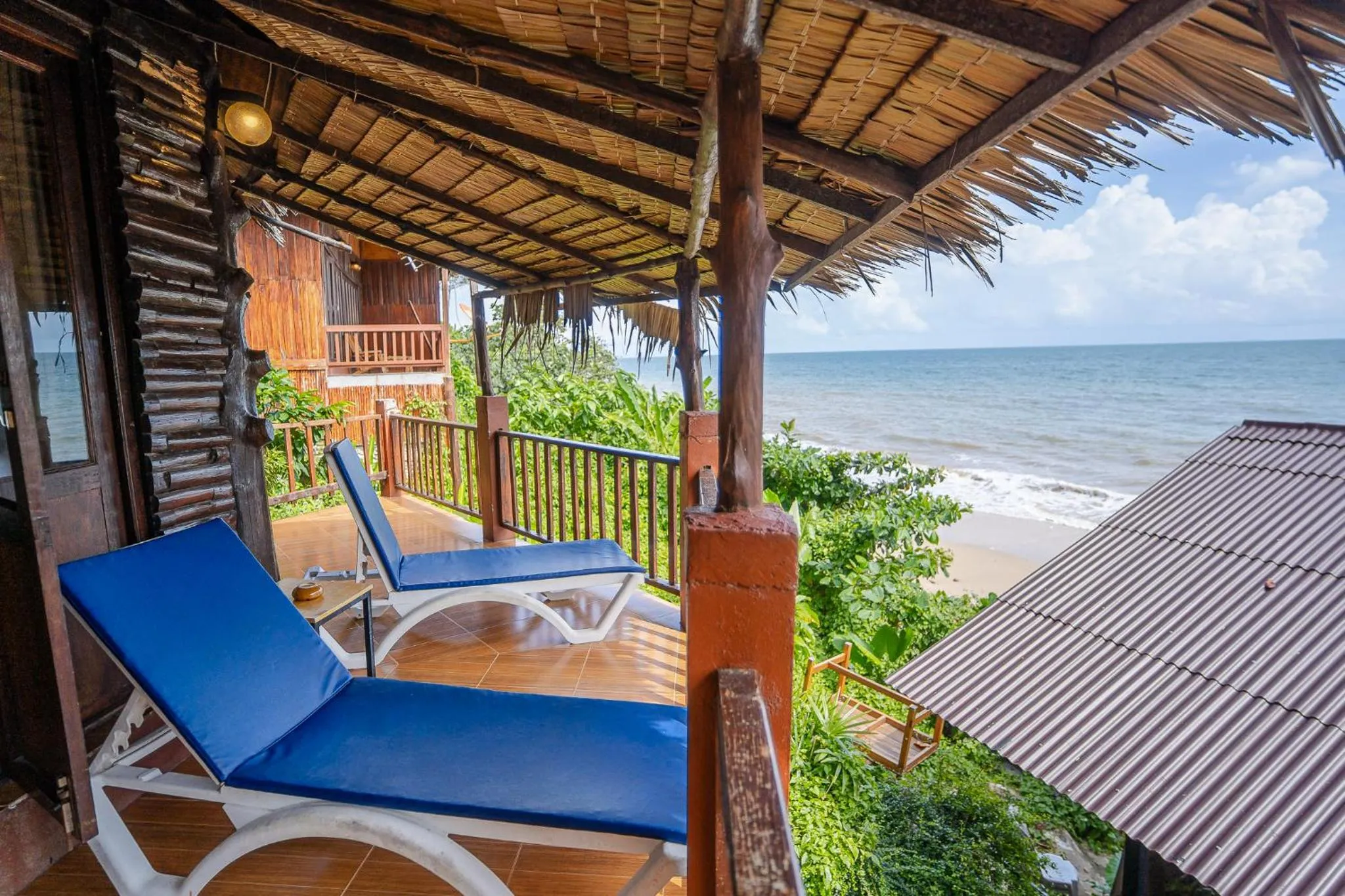 Balcony/Terrace in Koh Jum Resort