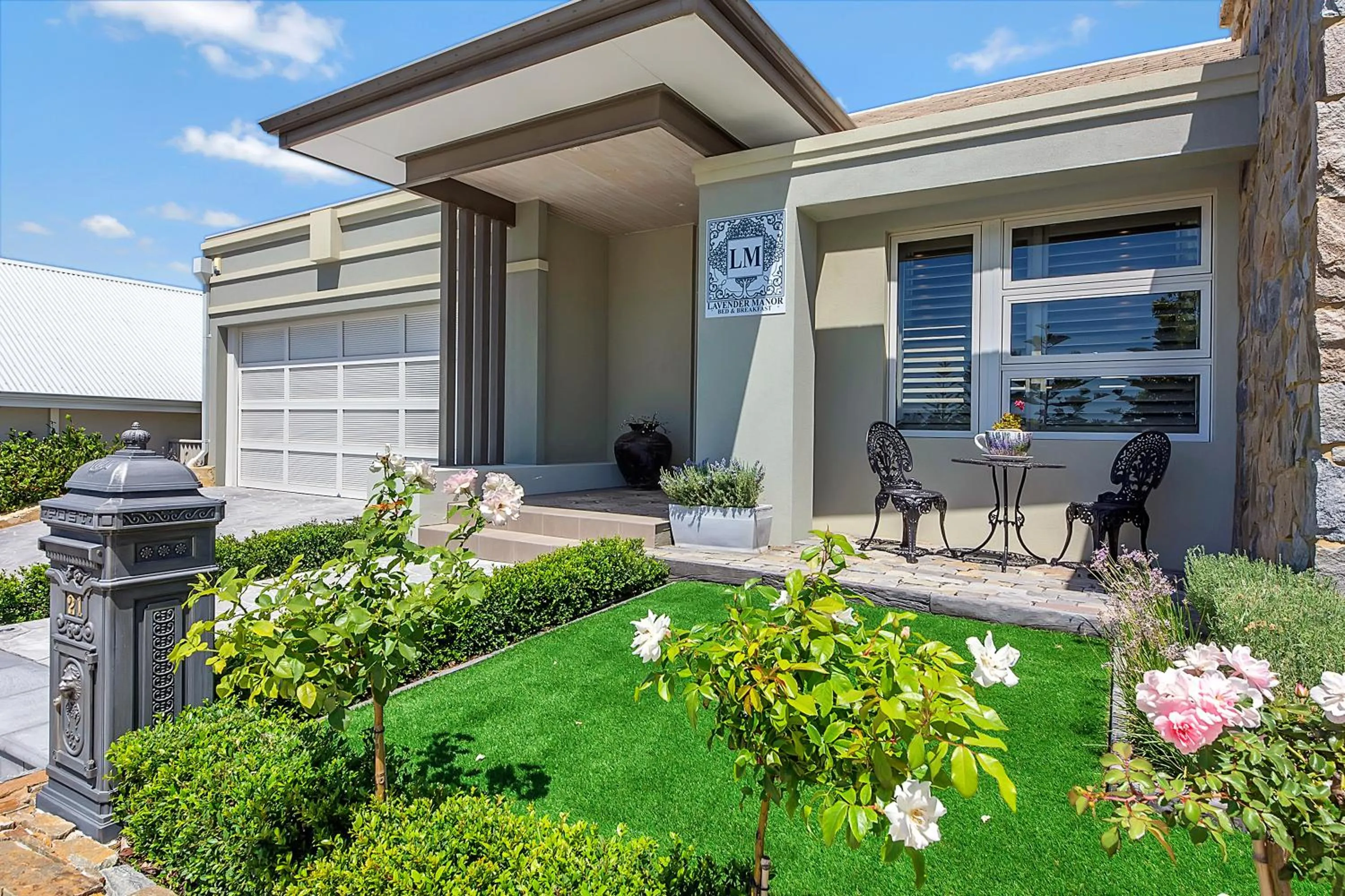 Quiet street view in Lavender Manor BnB