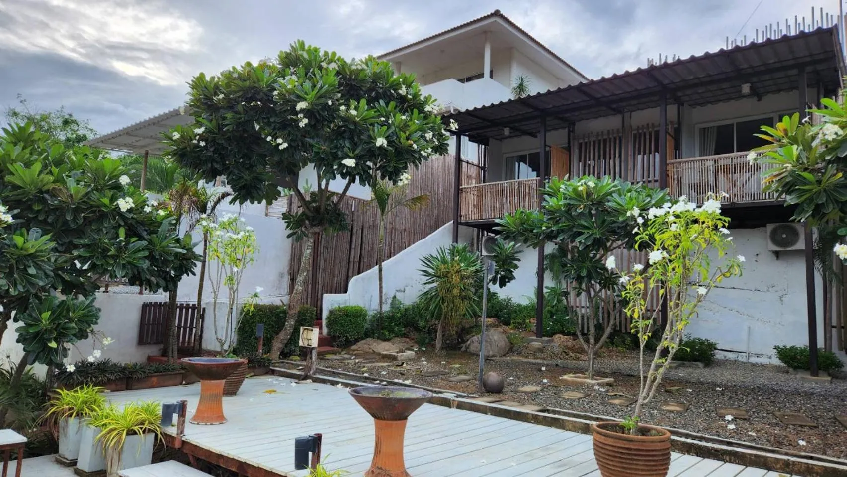 Chasorn Riverside Resort