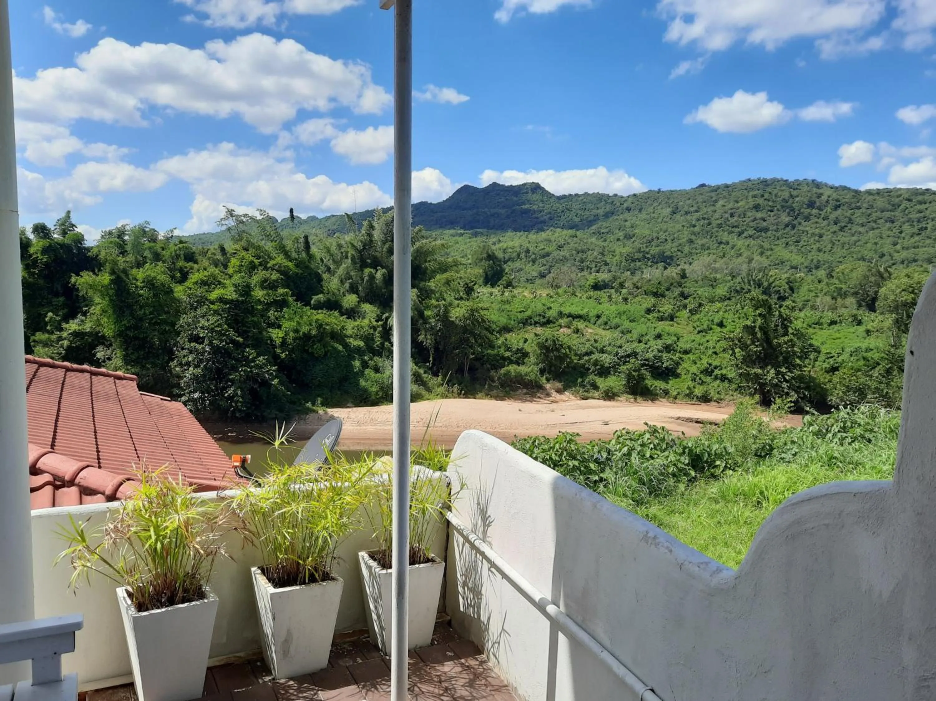 Chasorn Riverside Resort