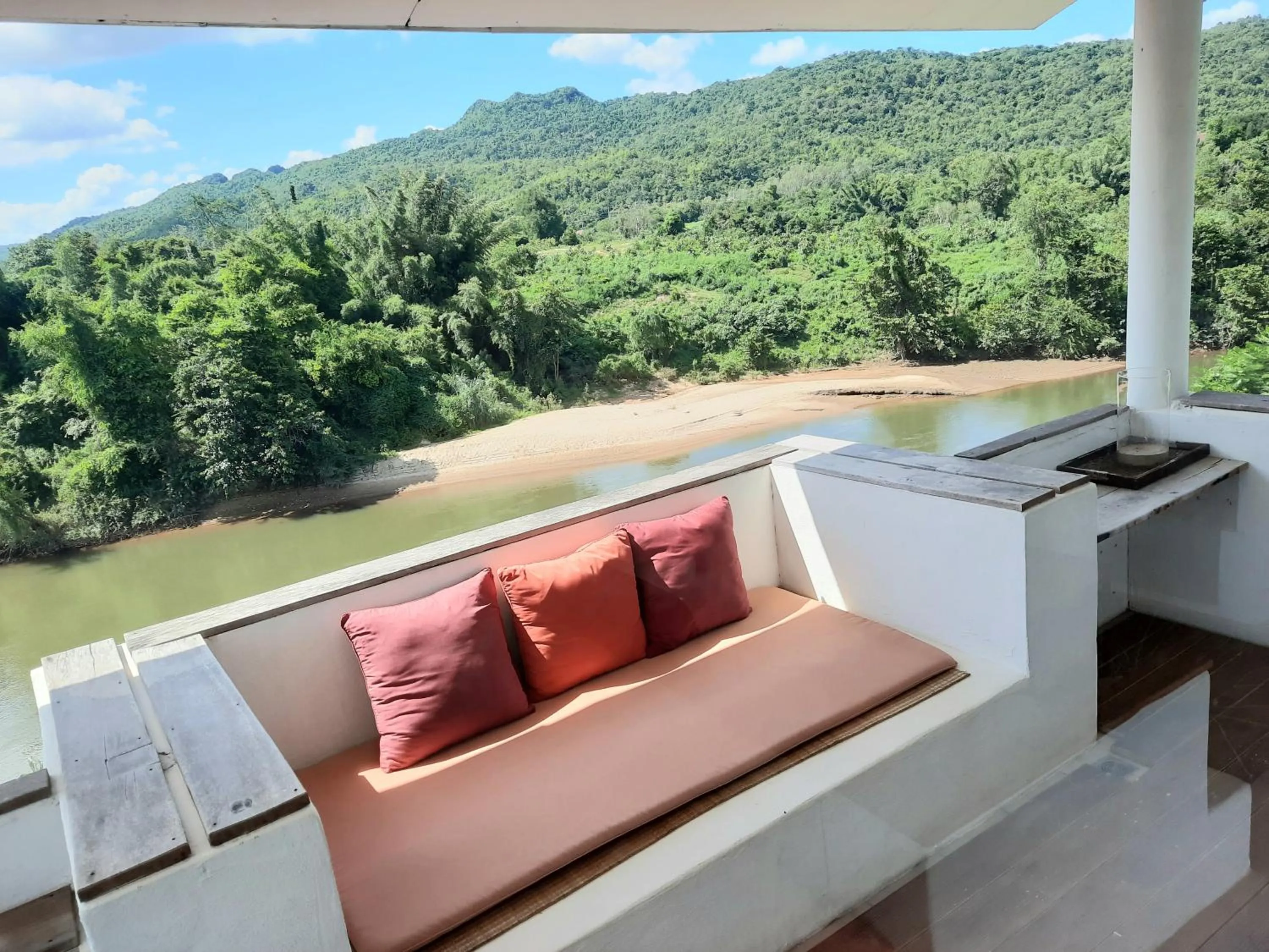 Chasorn Riverside Resort