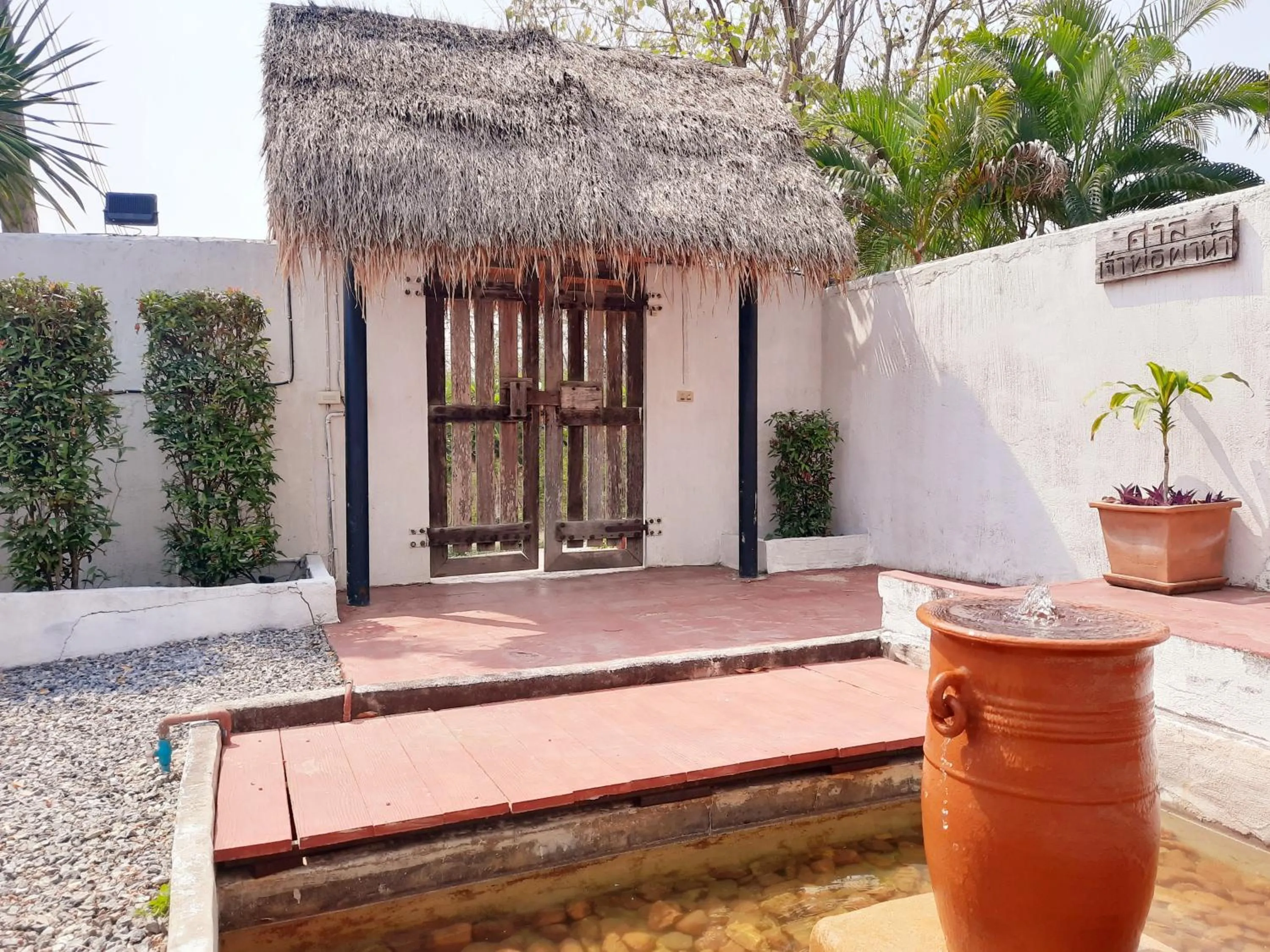 Chasorn Riverside Resort