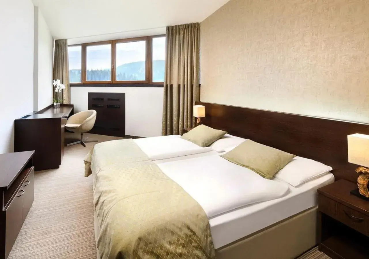 Standard Twin Room in Hotel Grand Jasná Standard Twin Room in Hotel Grand Jasná