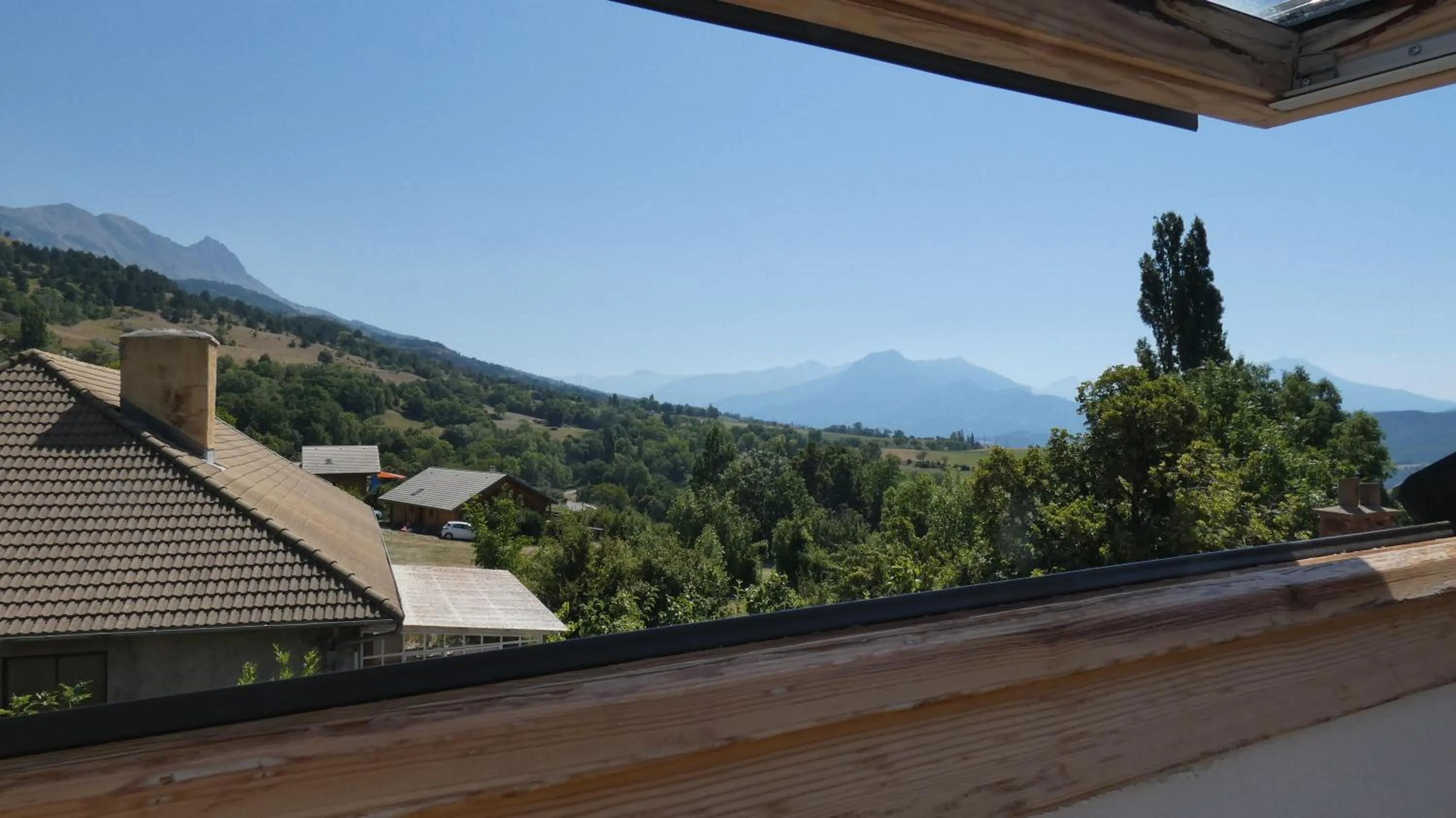 Photo of the whole room in La Pastorale