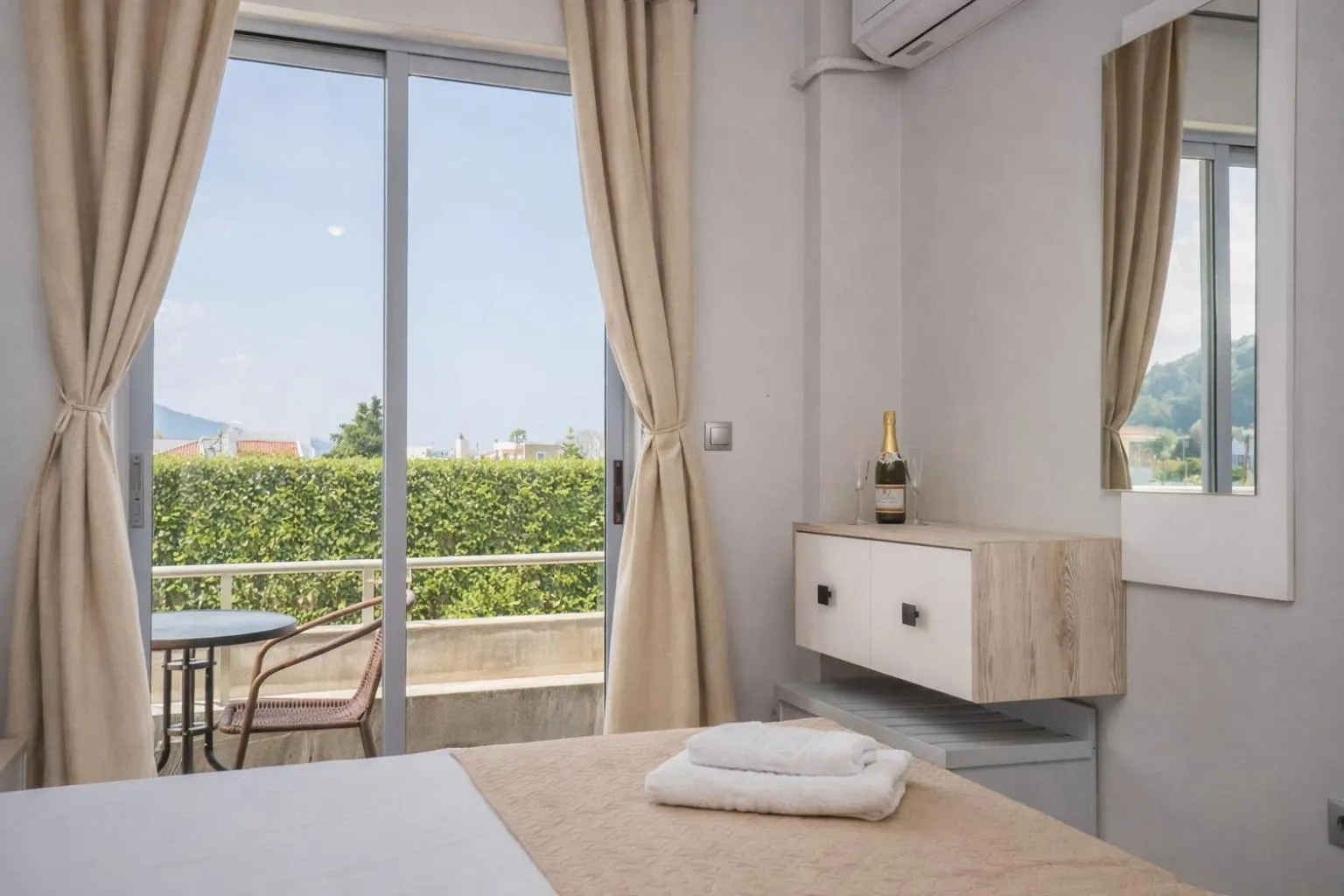 Bed in Maritina Apartments