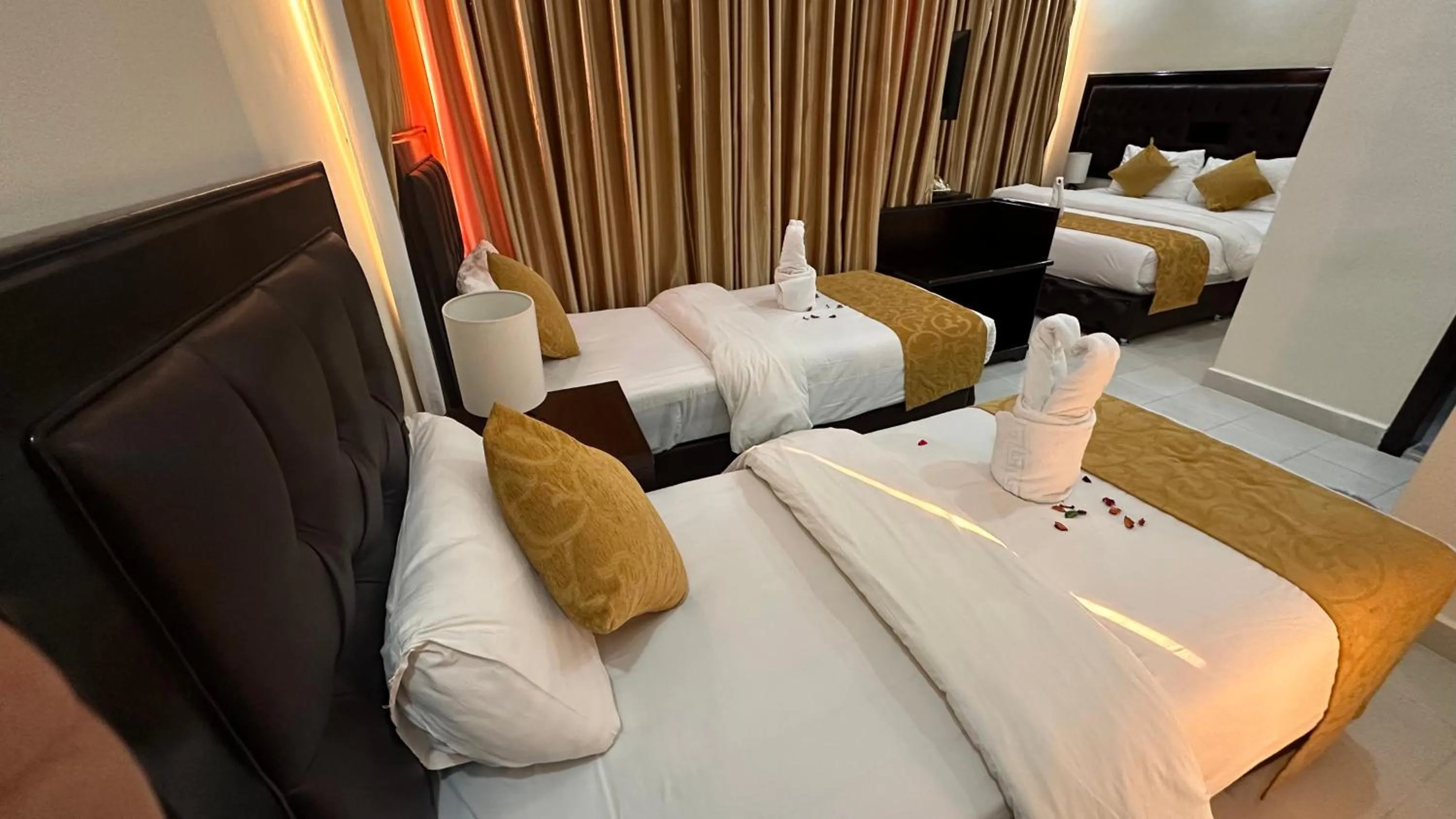 Bedroom, Bed in Sharah Mountains Hotel