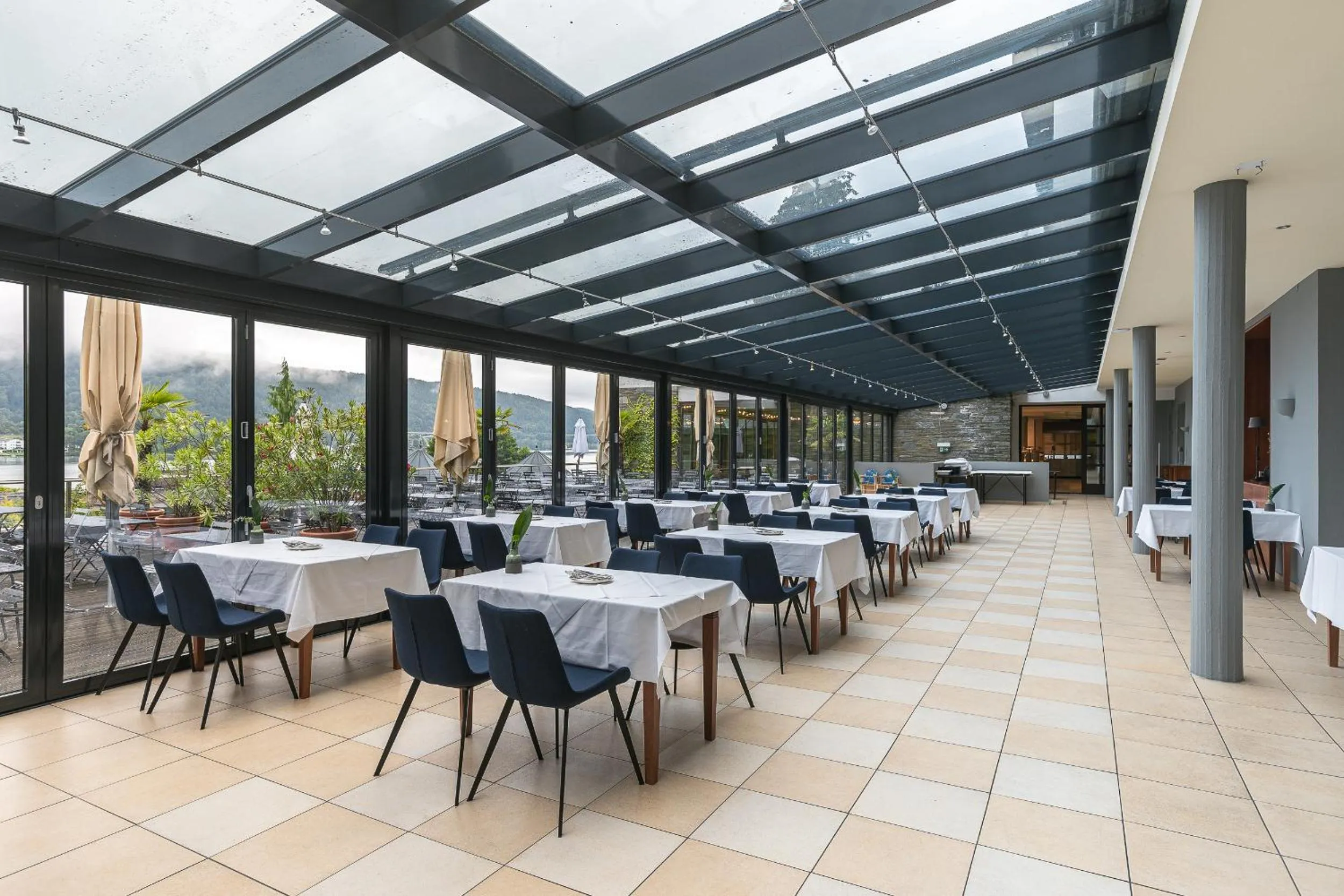 Property building in Hotel Parks