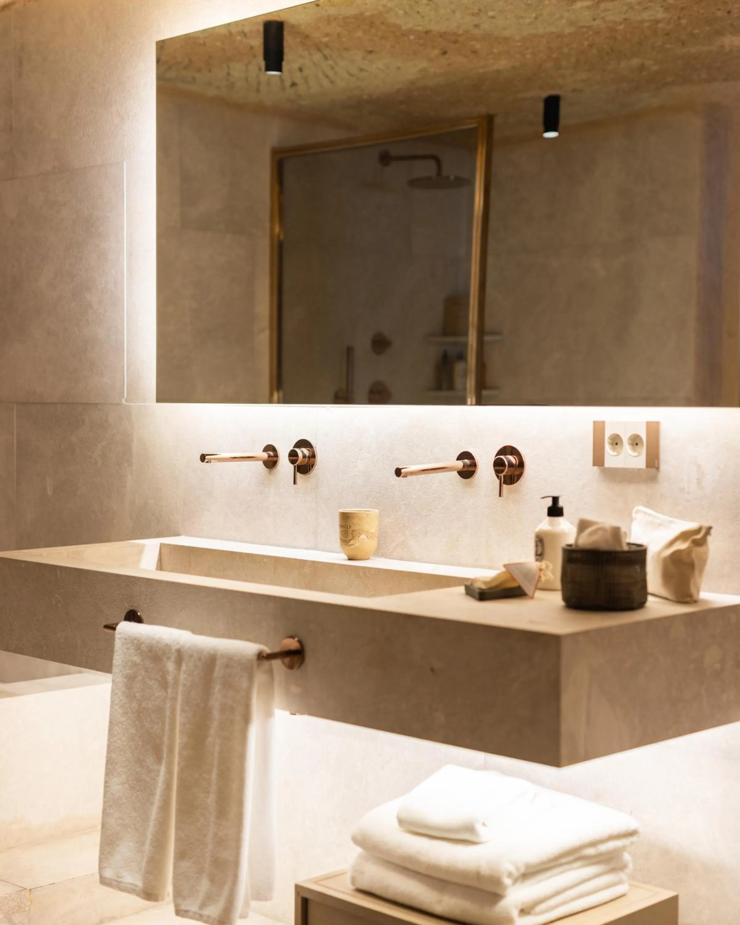 Bathroom in Avantgarde Refined Caves Of Cappadocia