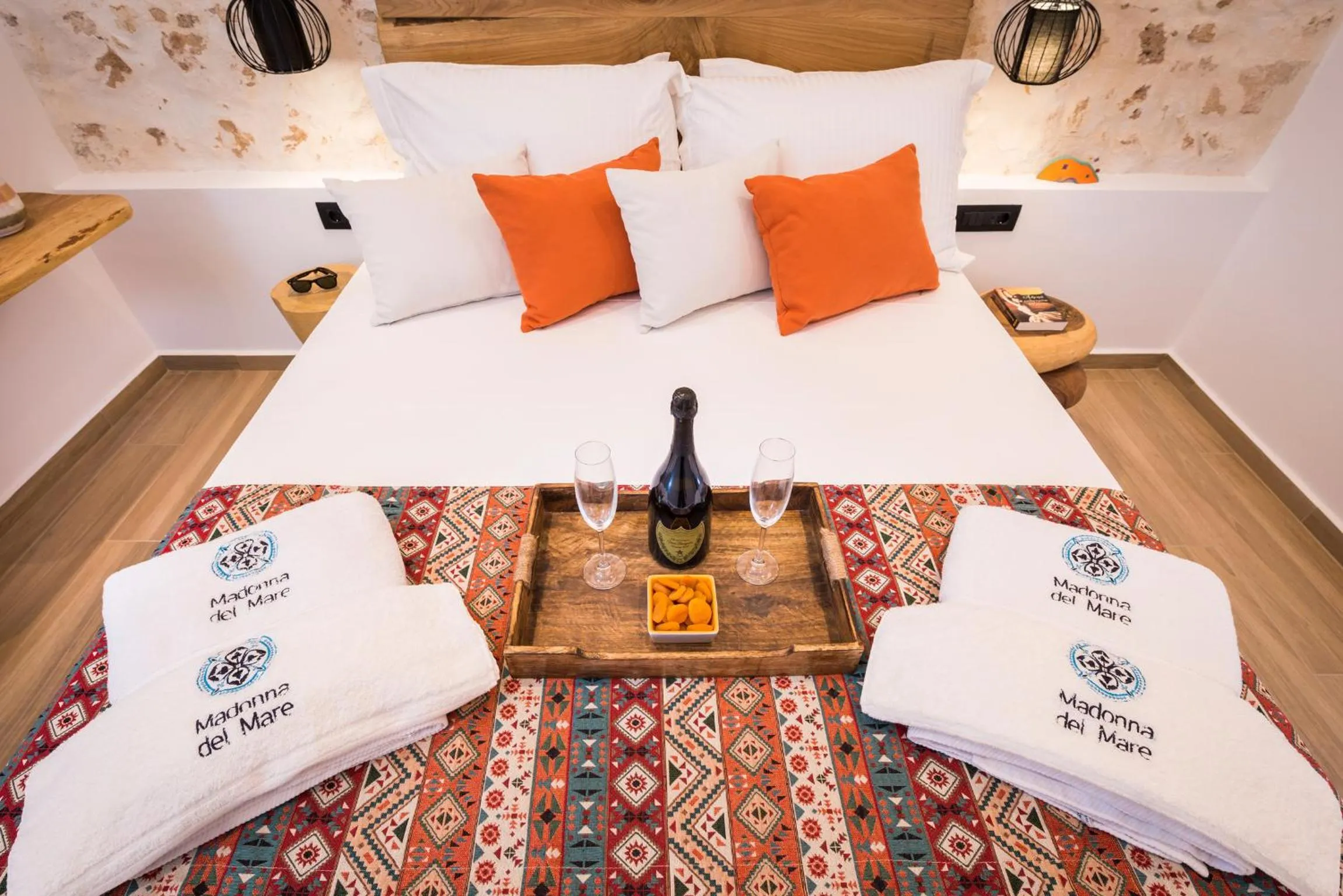 Decorative detail, Bed in Madonna del Mare