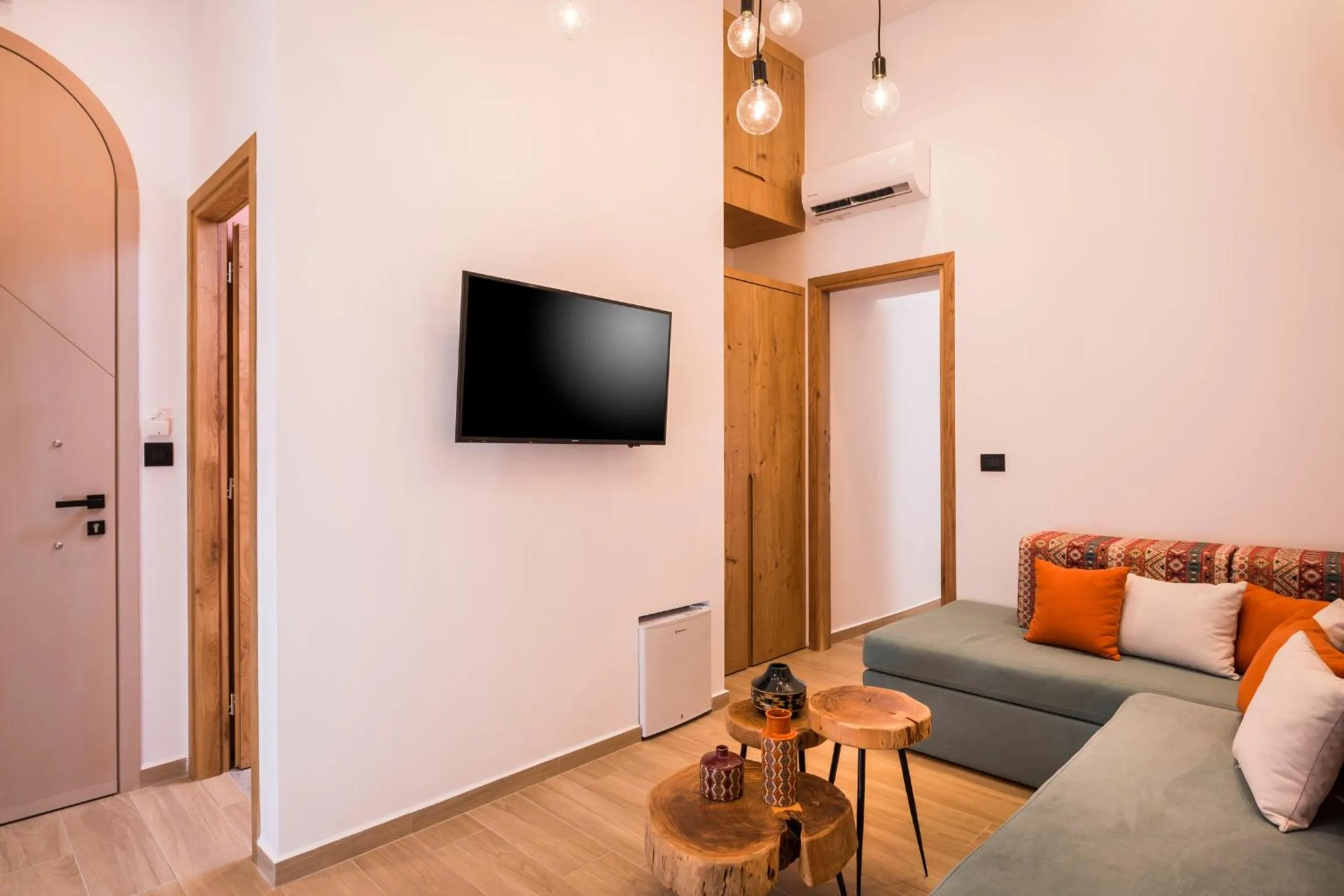 TV and multimedia in Madonna del Mare