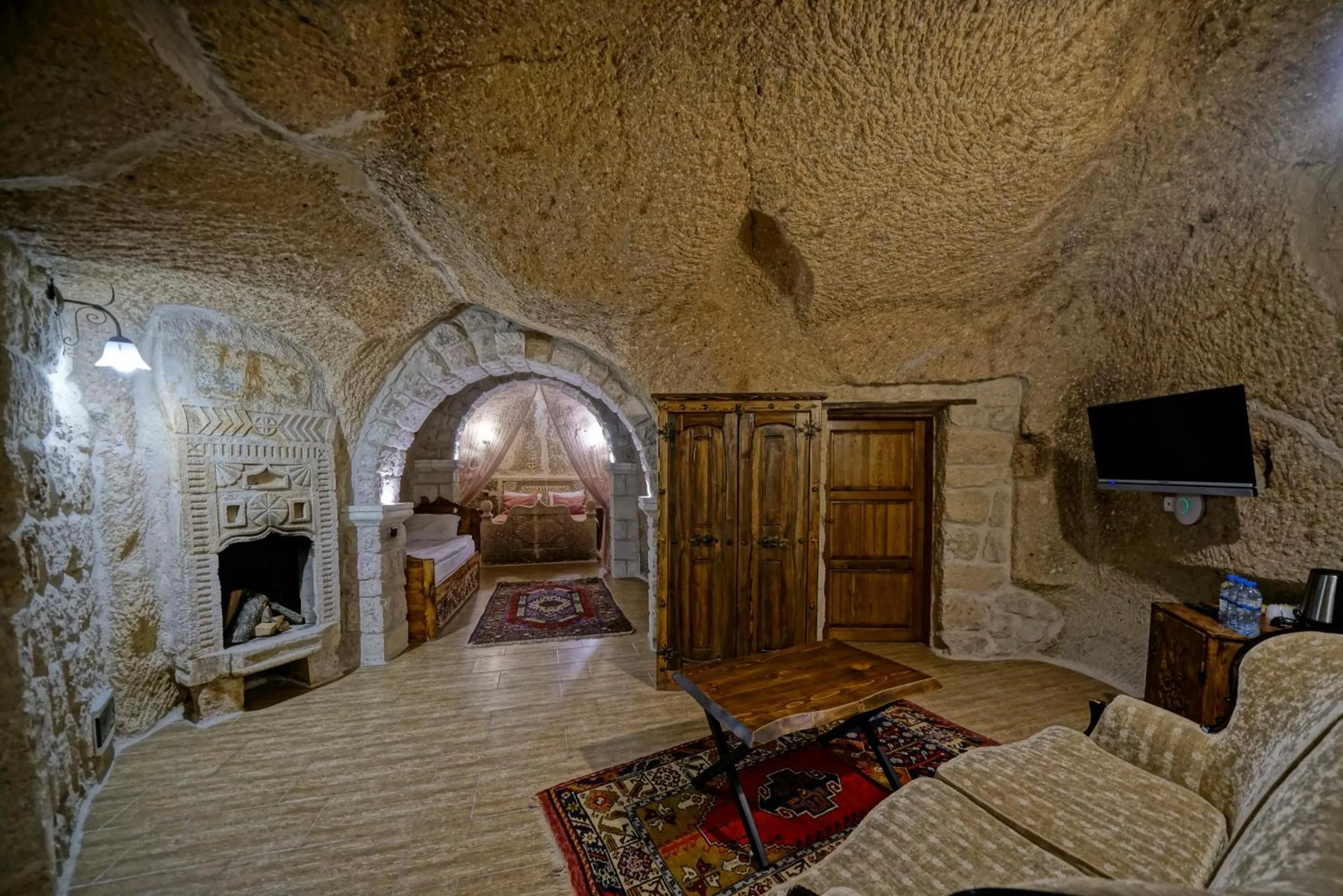 Bedroom in Holiday Cave Hotel