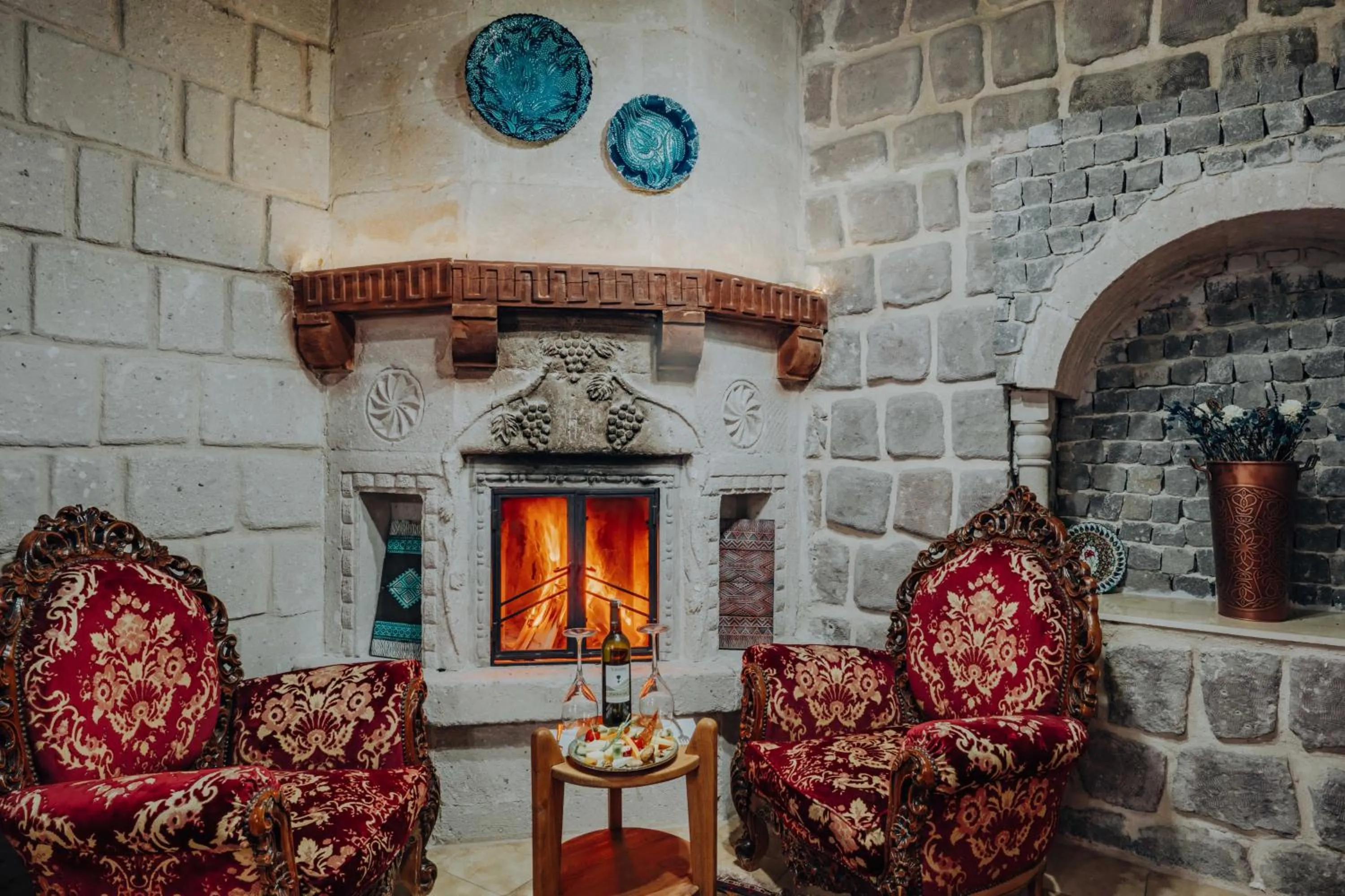 Seating area in Holiday Cave Hotel