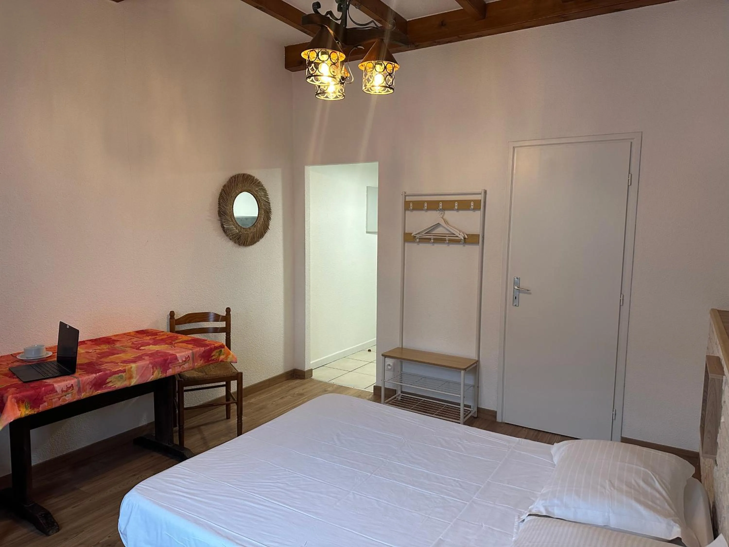 Bedroom, Bed in Studio/Hôtel Porte De France