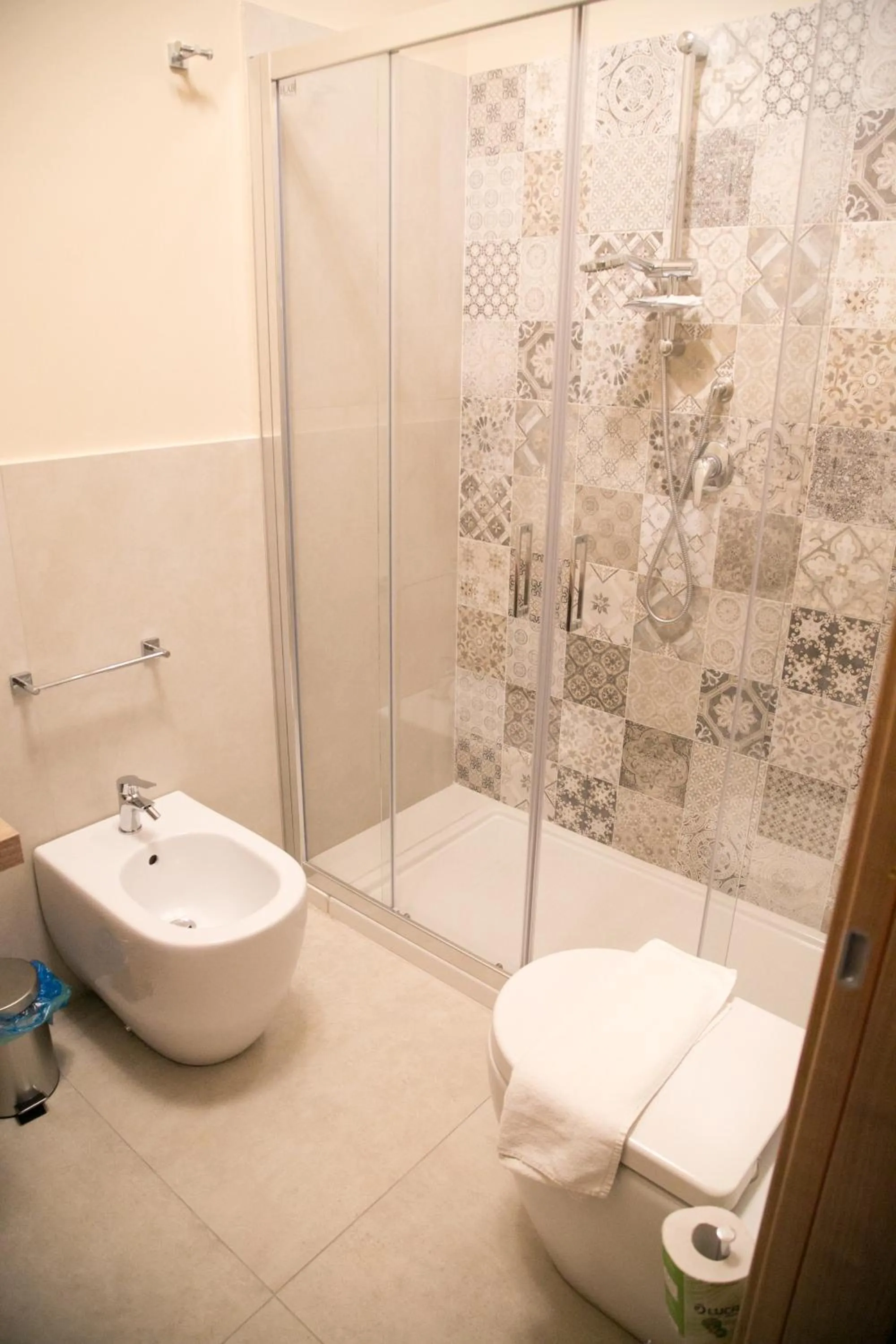 Shower in B&B Il Volo