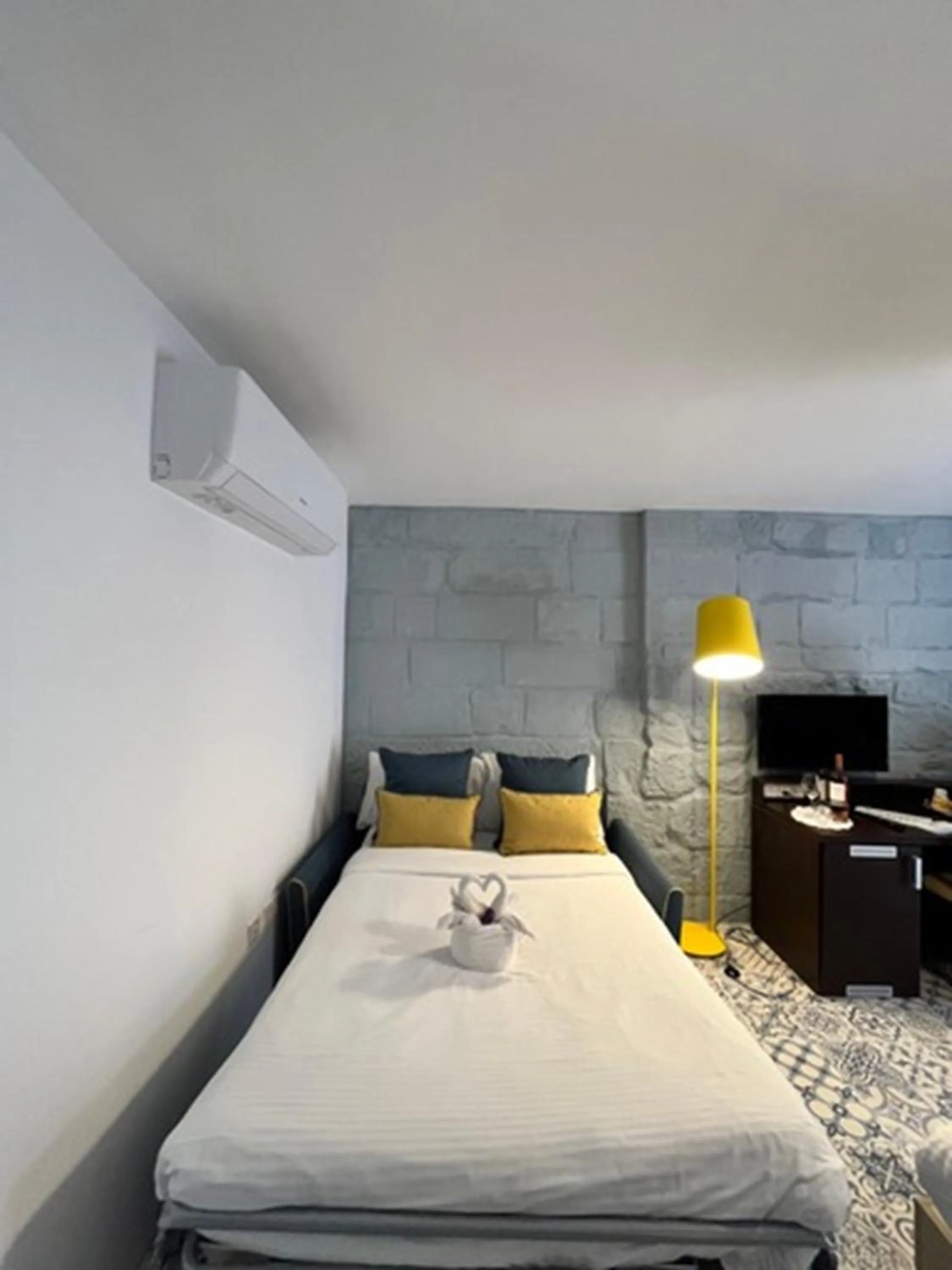 Bed in My Travel House