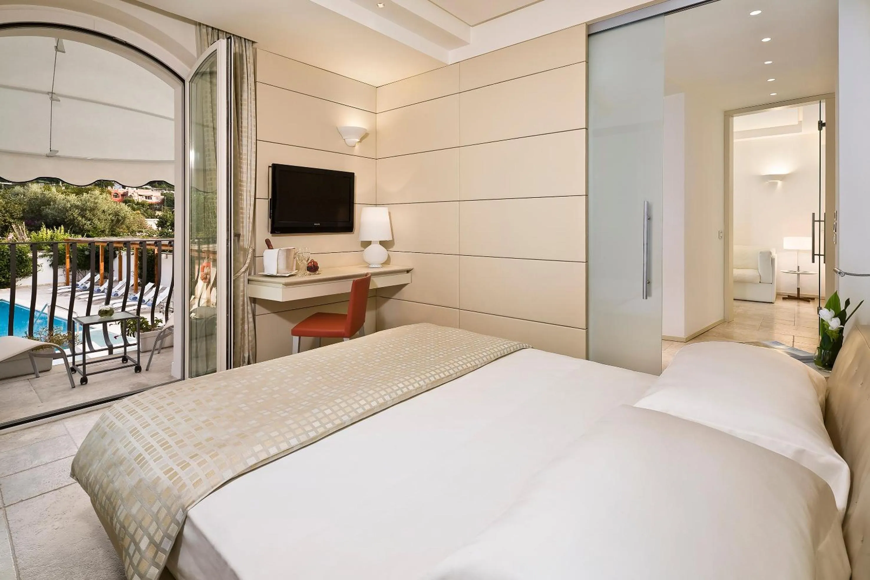 Photo of the whole room in Hotel Villa Blu Capri