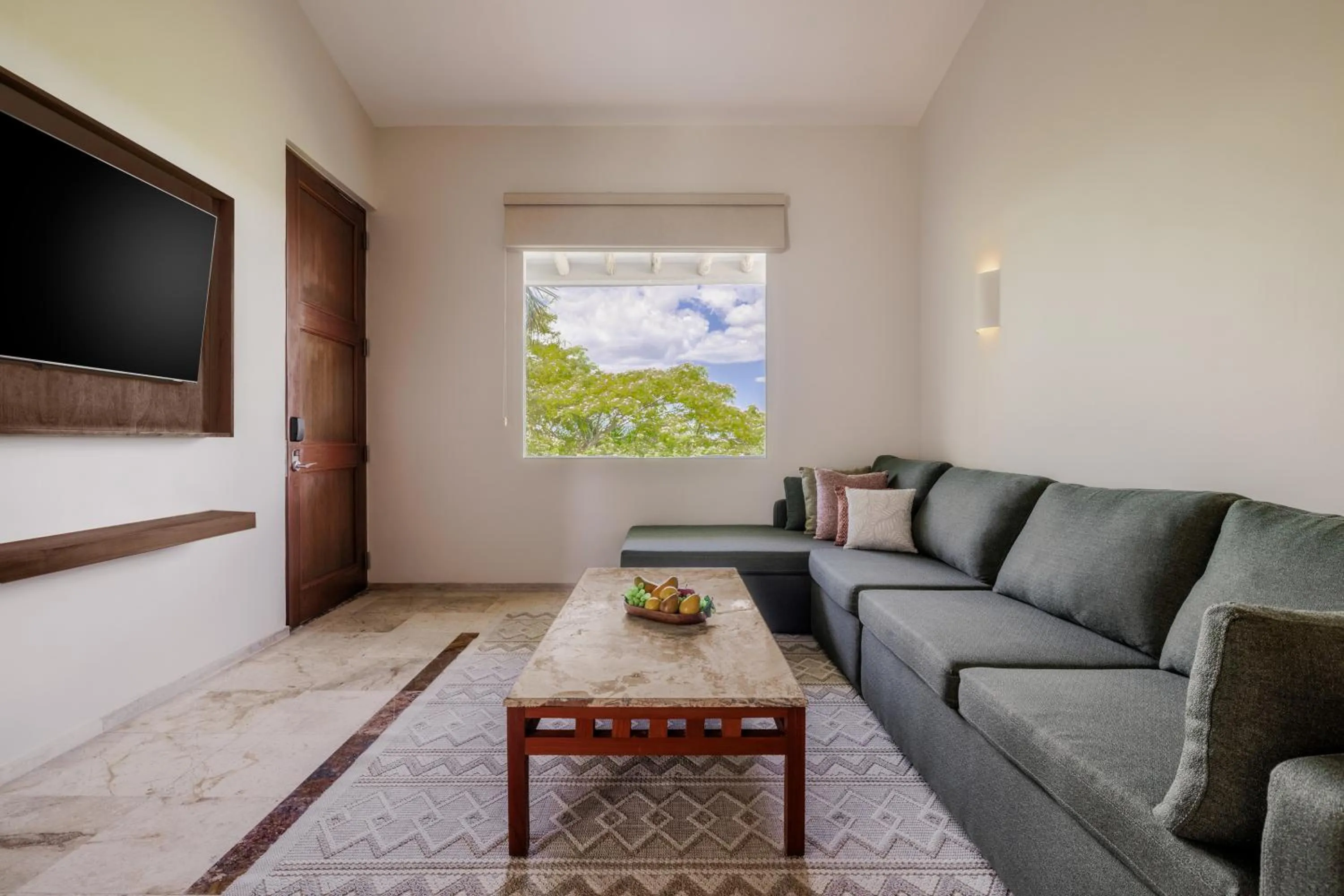 TV and multimedia in Paraiso de la Bonita Adult All-Inclusive, a Luxury Collection Resort