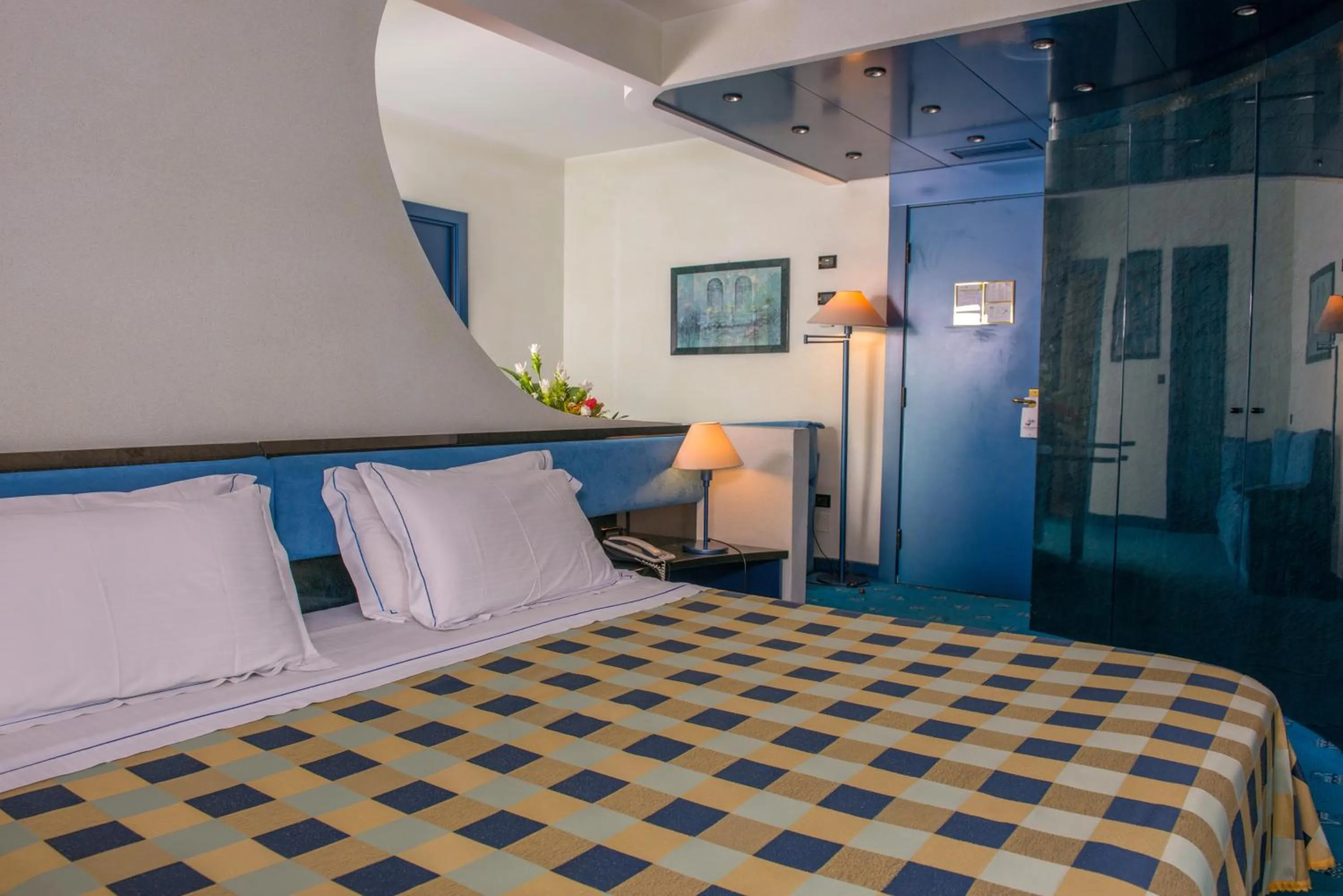 Photo of the whole room, Bed in Pizzomunno Vieste Palace Hotel