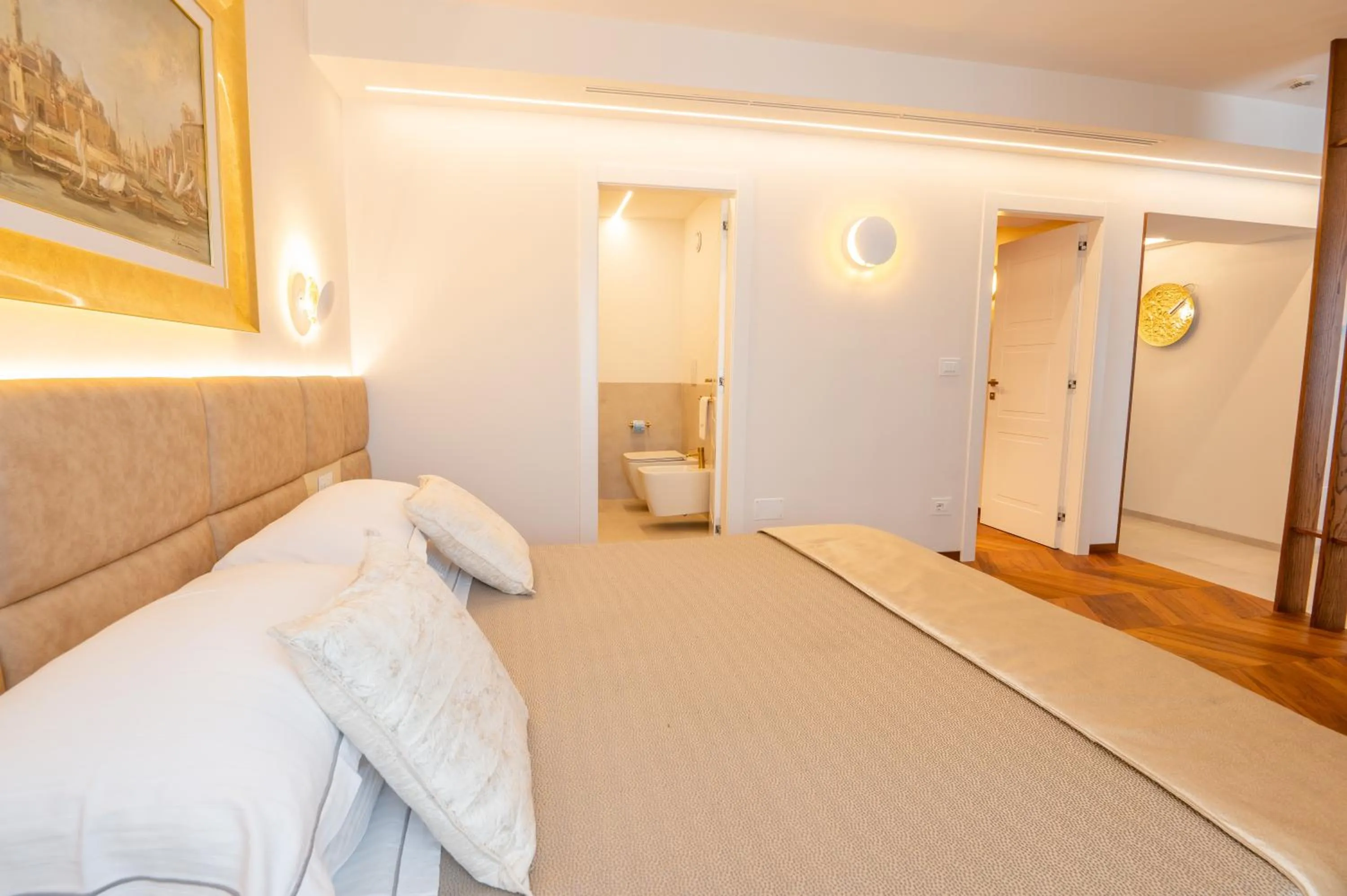 Photo of the whole room, Bed in Pizzomunno Vieste Palace Hotel