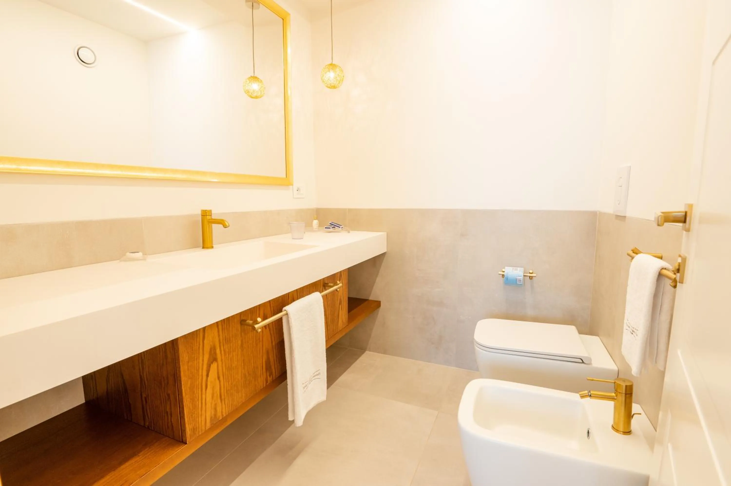 Bathroom in Pizzomunno Vieste Palace Hotel