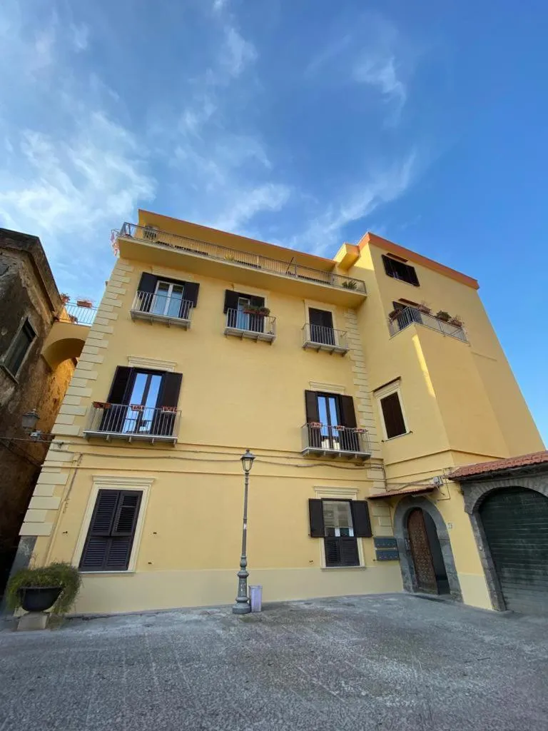 Vesuvio House appartamento indipendente e centrale