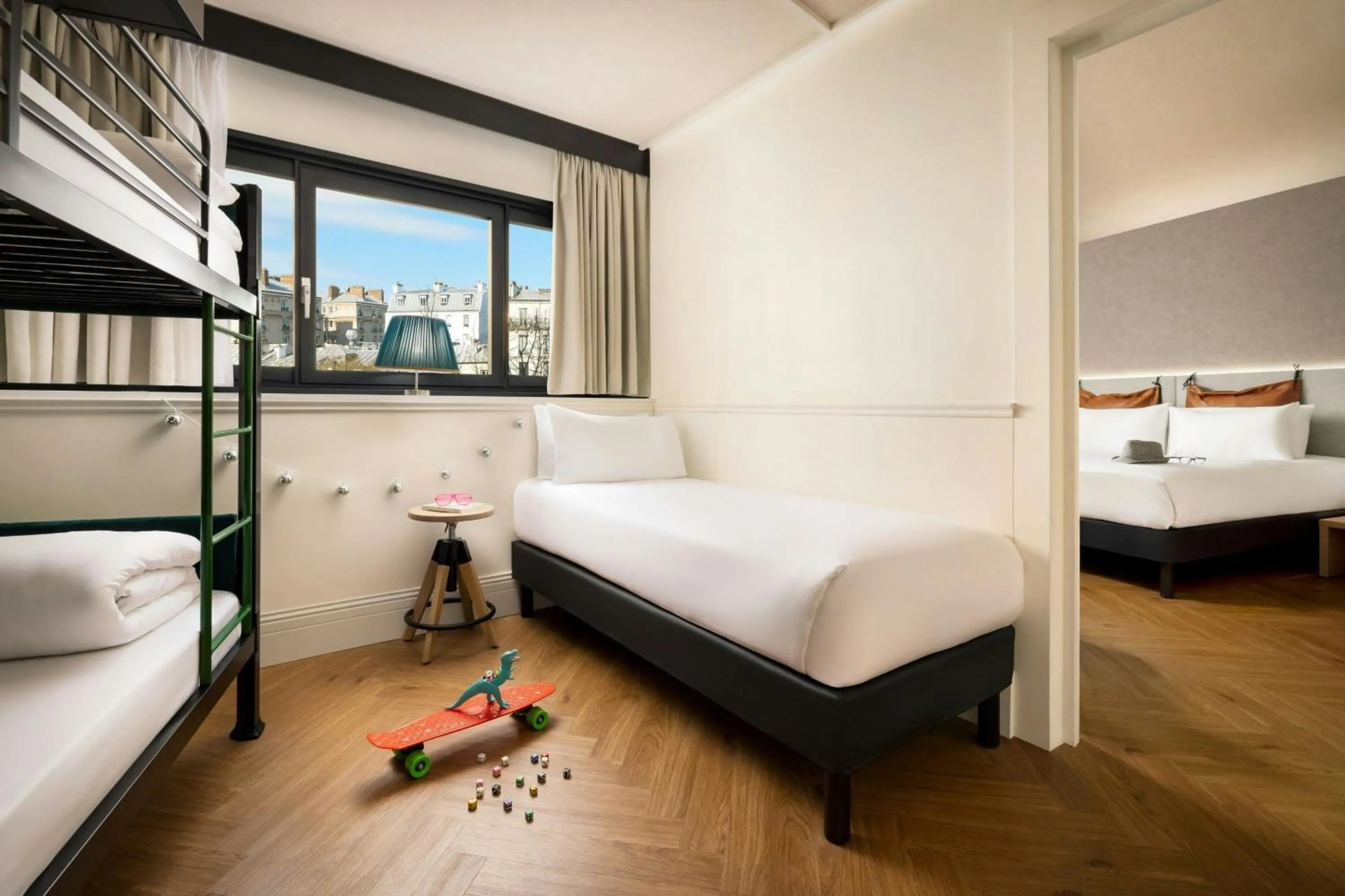 Photo of the whole room, Bed in Moxy Paris La Villette