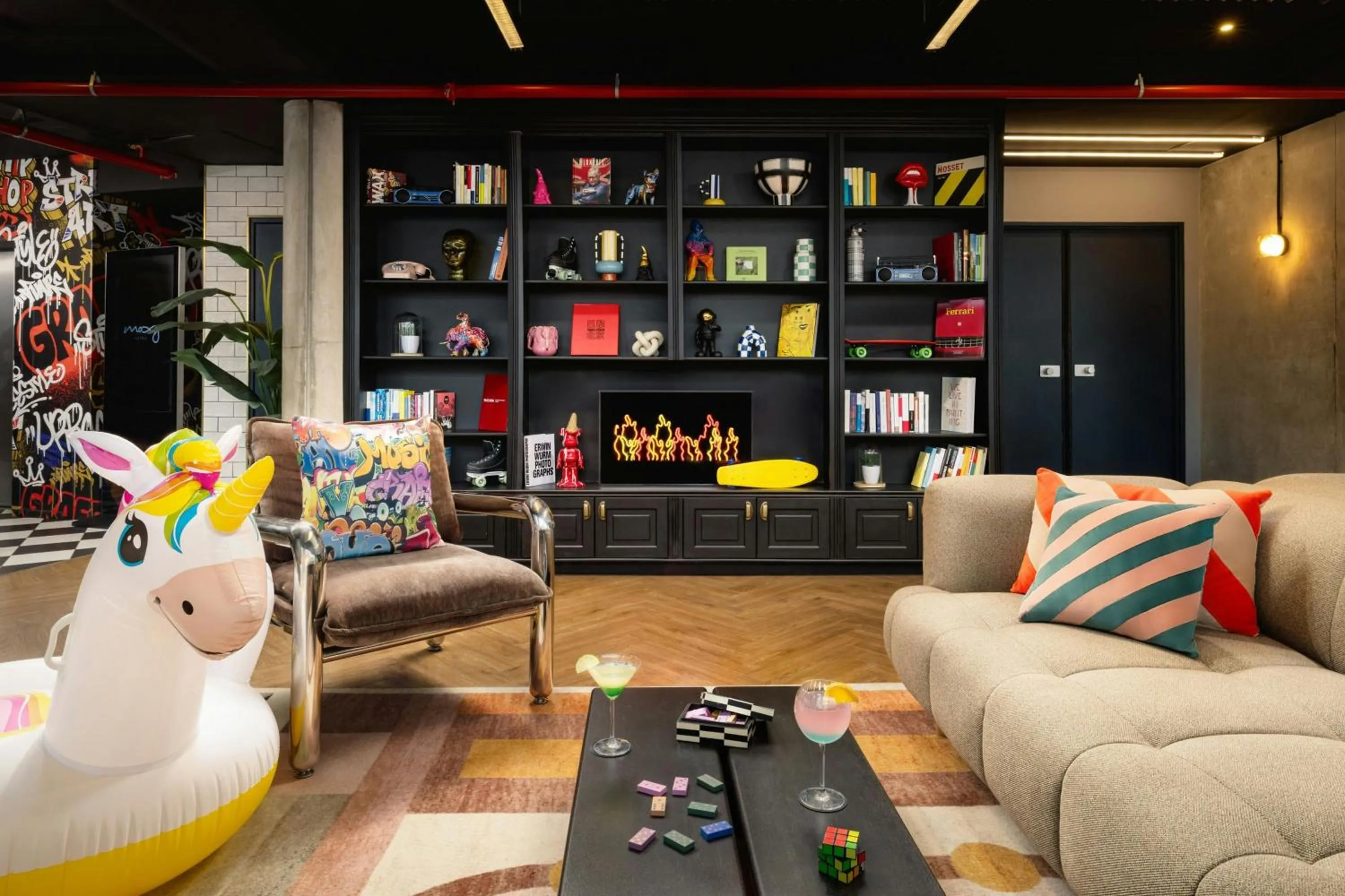 Lobby or reception in Moxy Paris La Villette