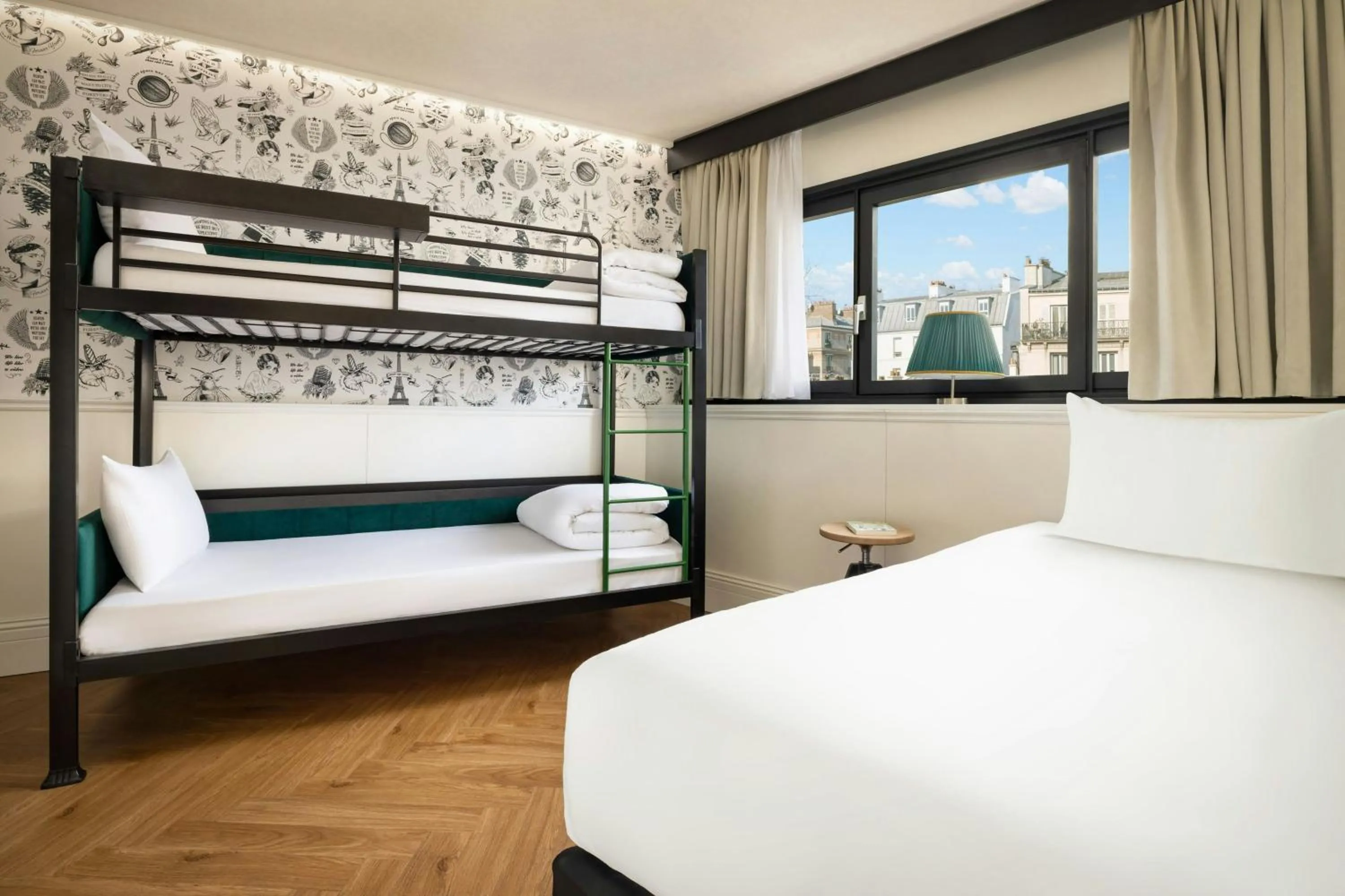 Photo of the whole room, Bed in Moxy Paris La Villette