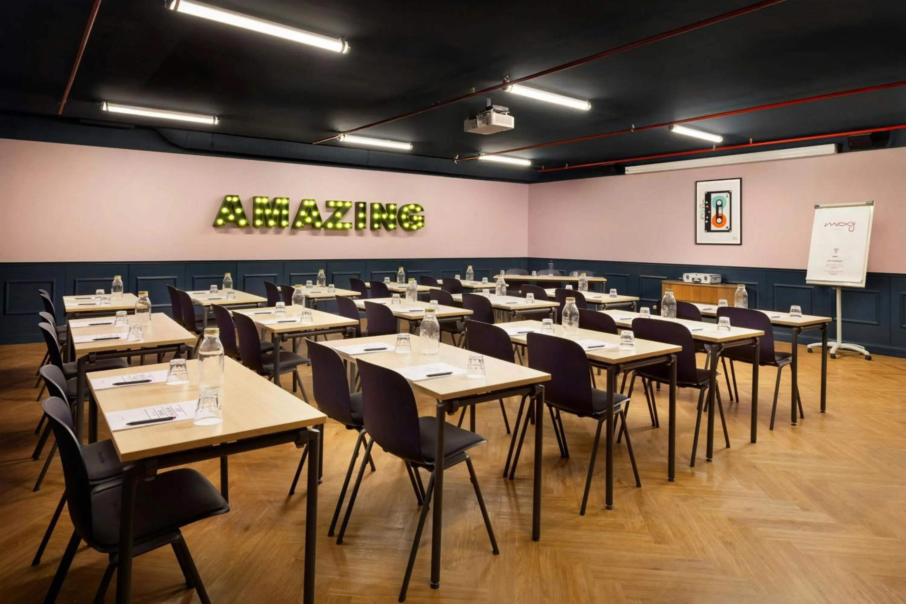 Meeting/conference room in Moxy Paris La Villette