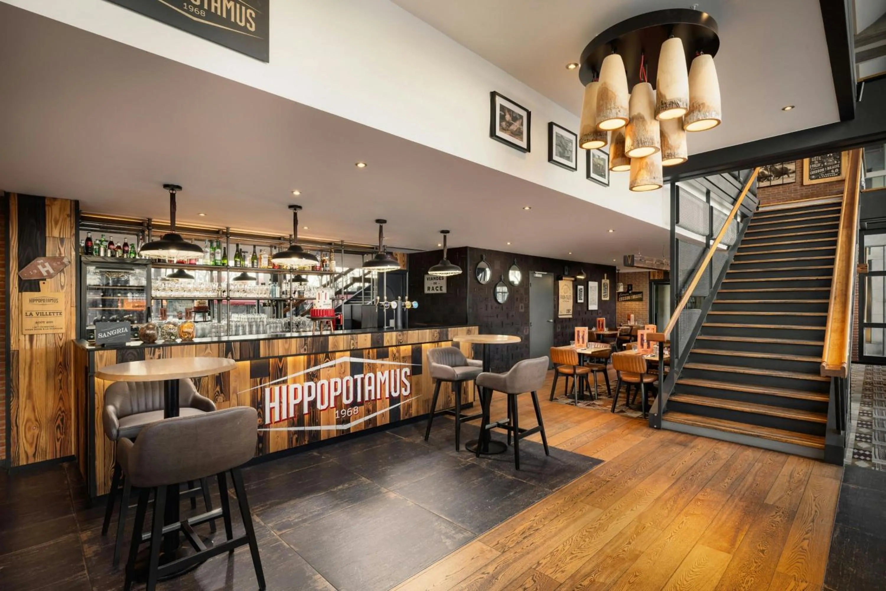 Restaurant/places to eat in Moxy Paris La Villette