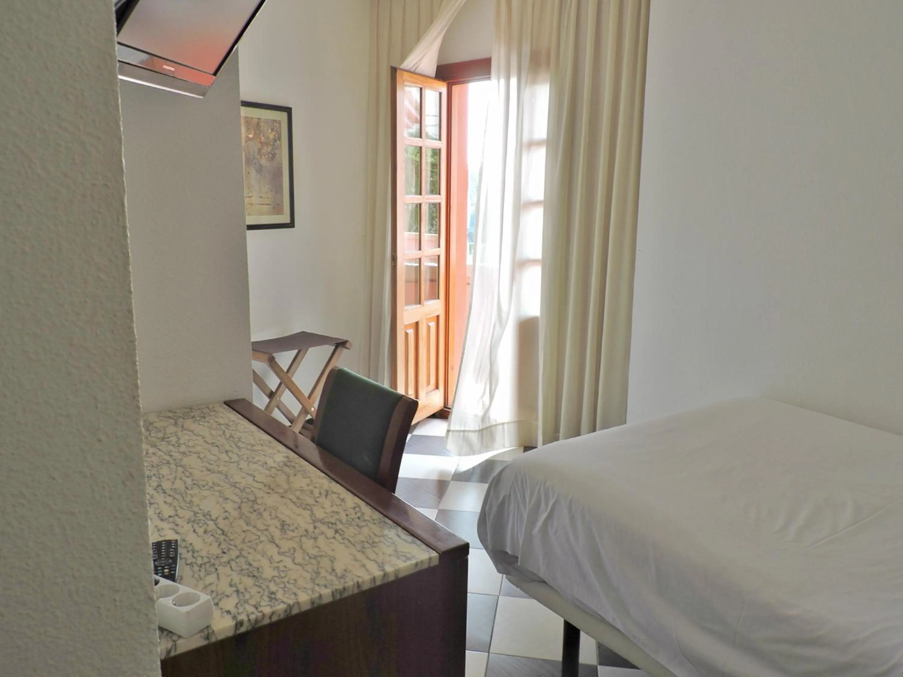 Photo of the whole room in Hotel Las Yucas