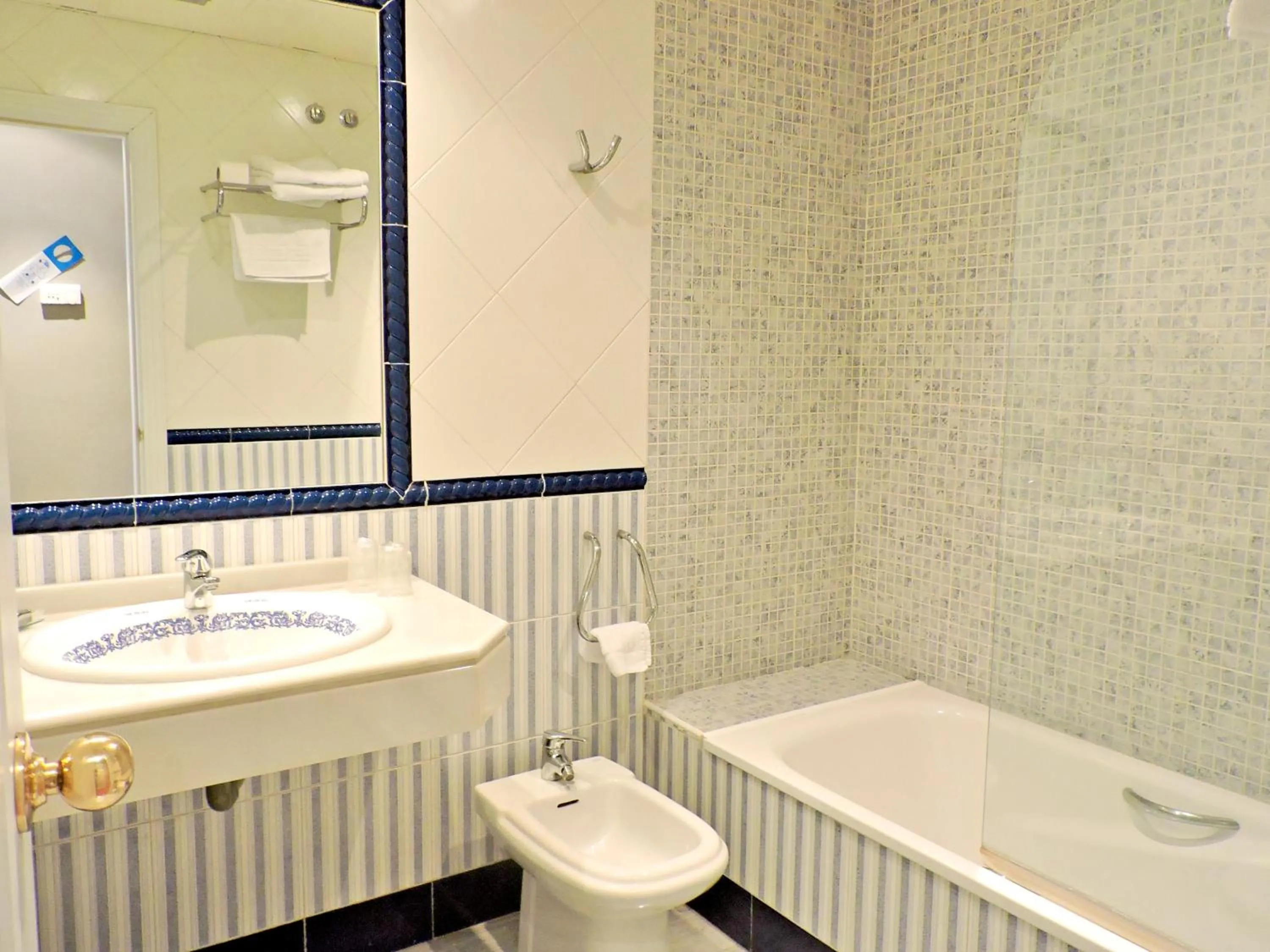 Bathroom in Hotel Las Yucas