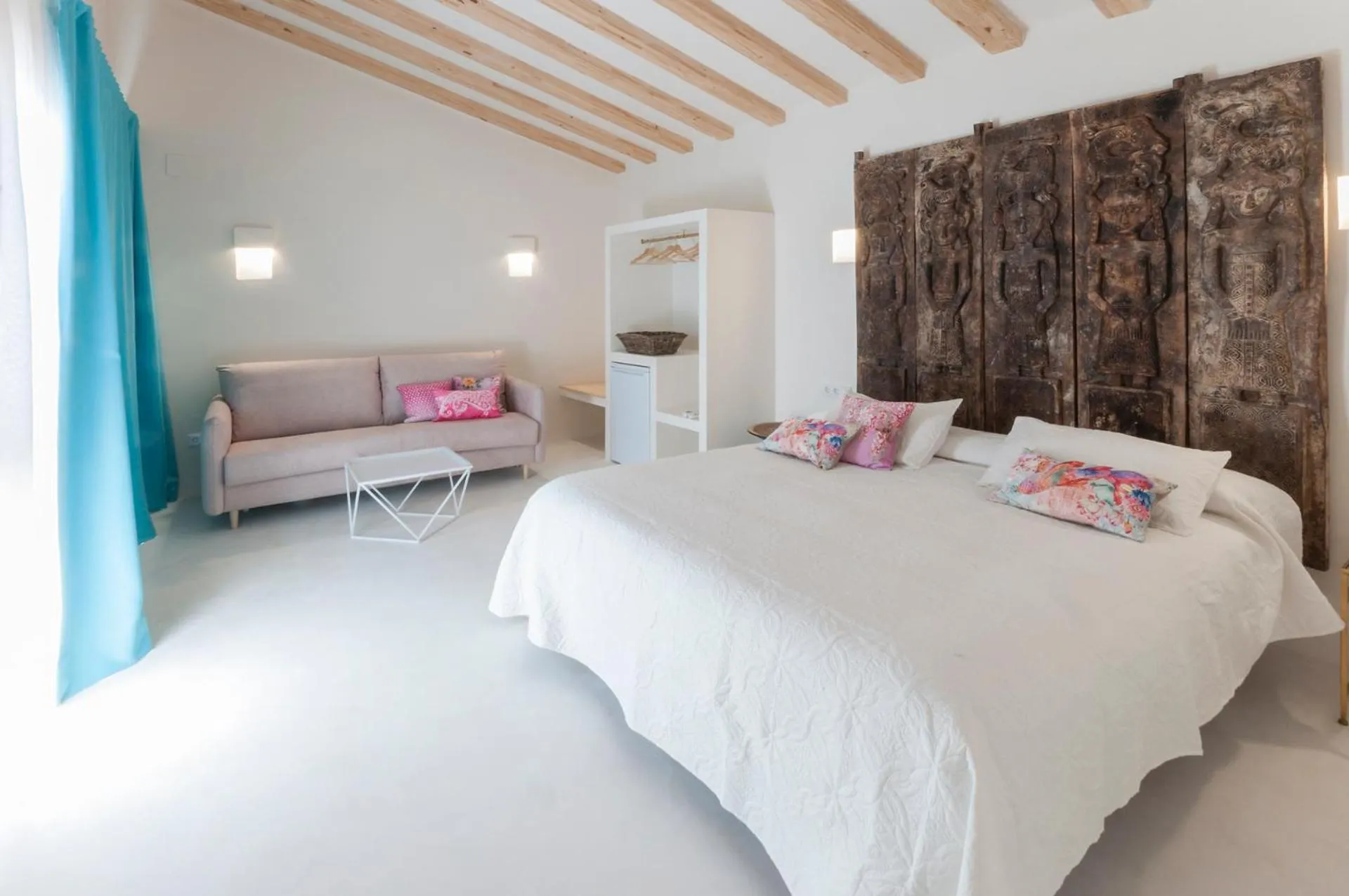 Photo of the whole room, Bed in Boho Suites Denia