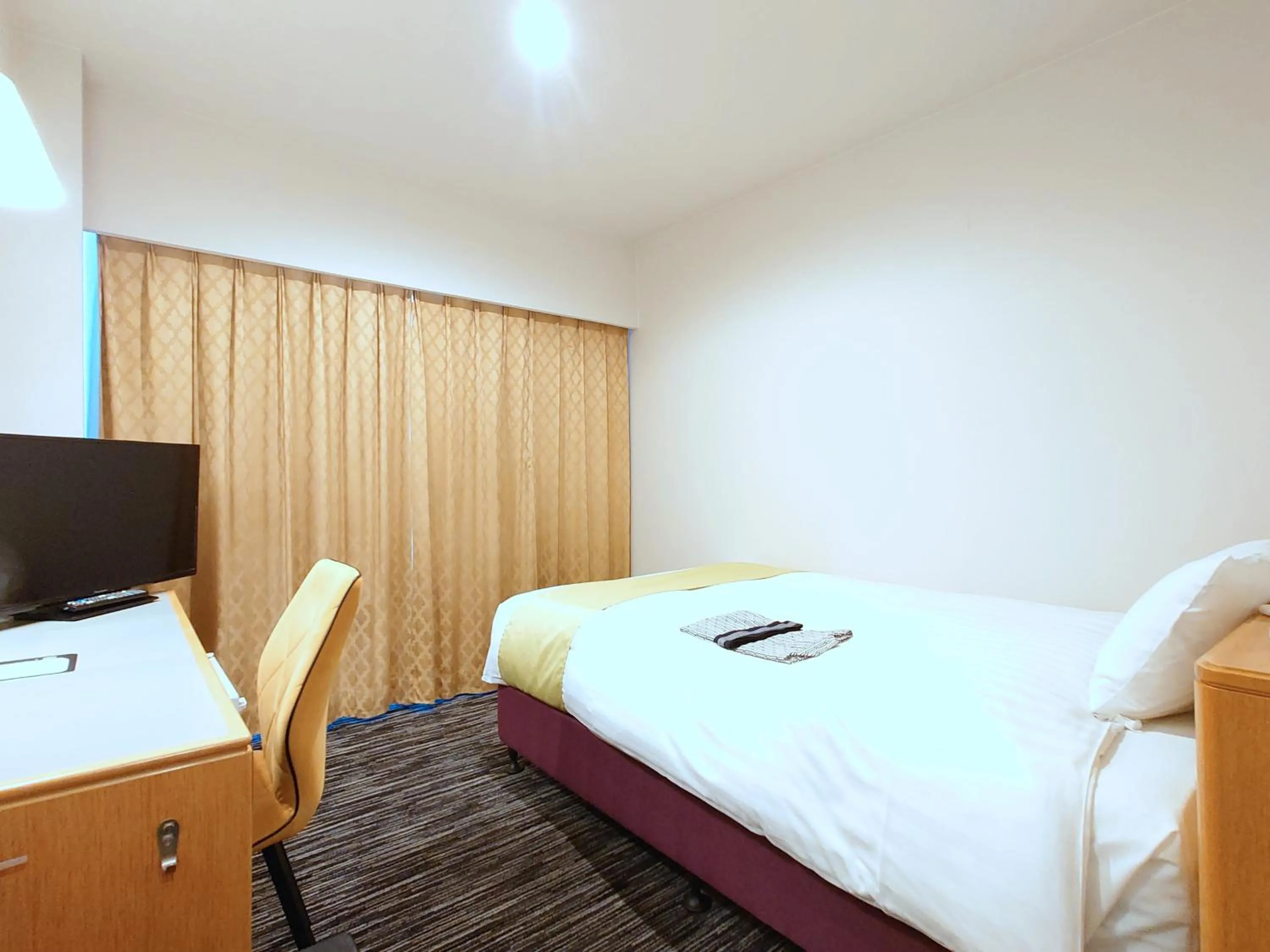 Bedroom, Bed in Hotel Montoview Yonezawa