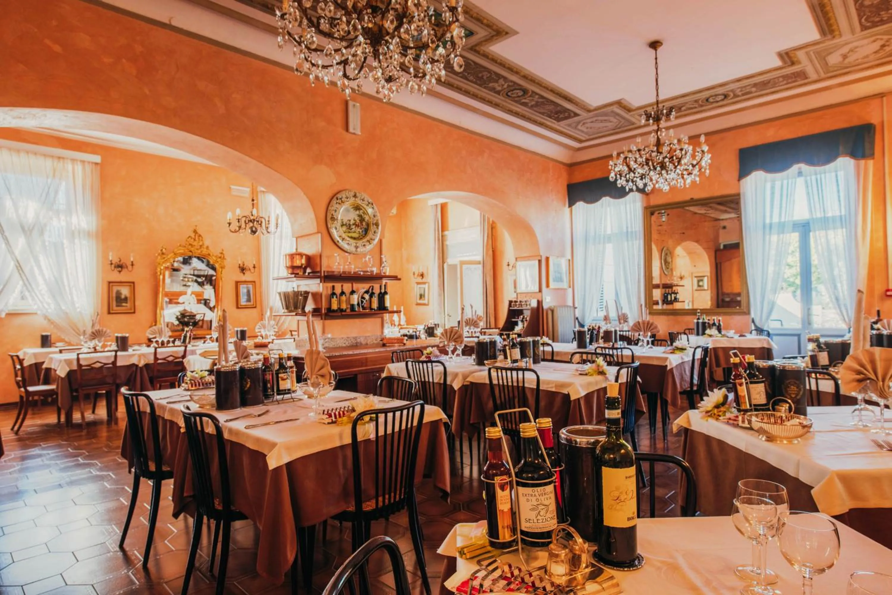 Restaurant/places to eat in Hotel Maderno