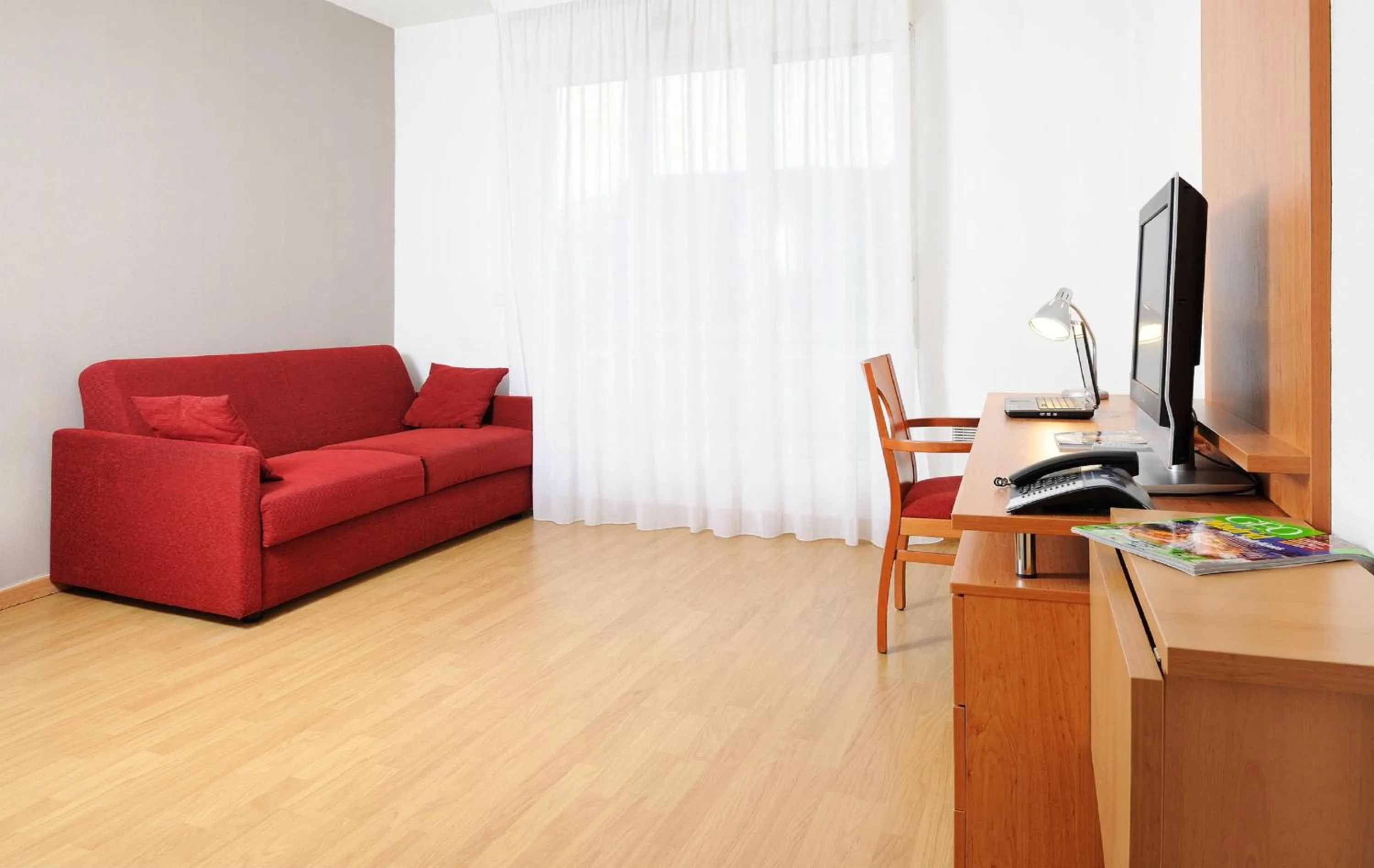 Bedroom in Séjours & Affaires Paris-Nanterre