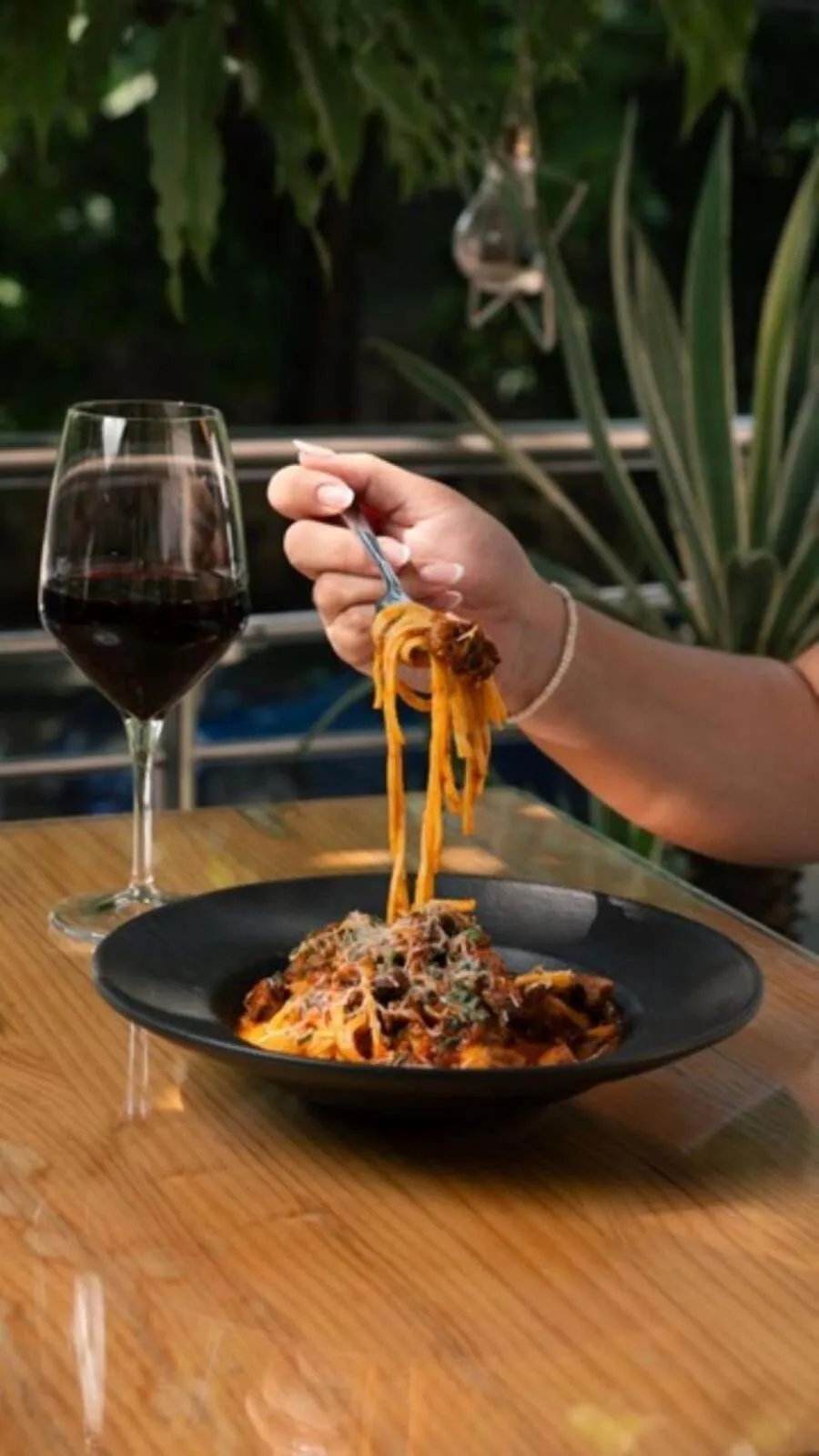 Restaurant/places to eat in Kaleo Hotel Boutique