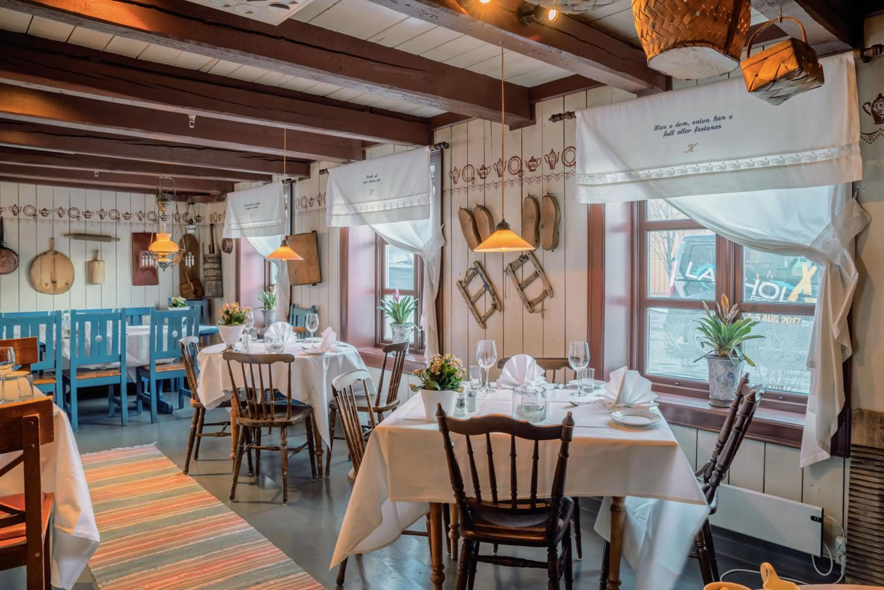 Restaurant/places to eat in Anker Brygge