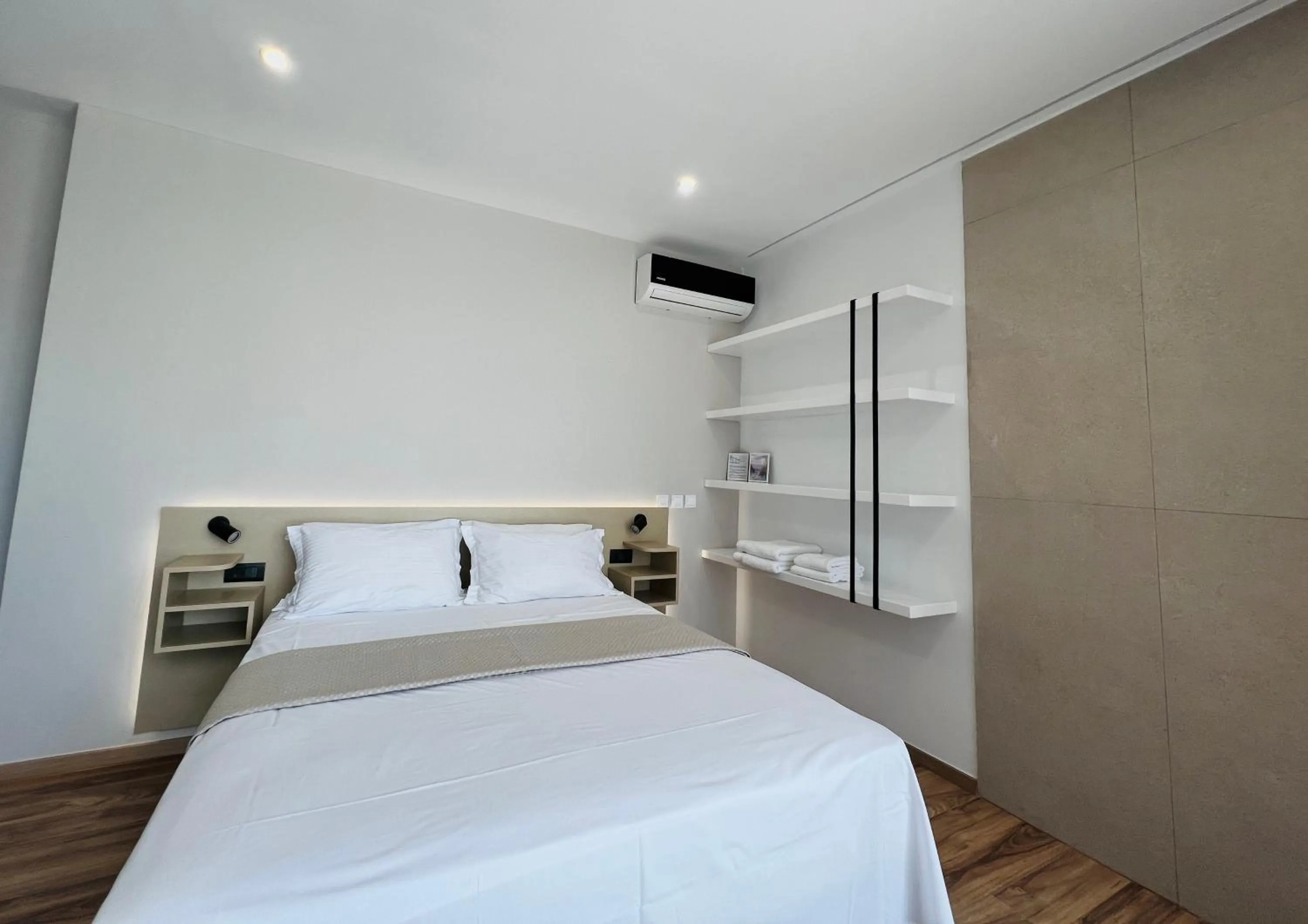 Bed in Penthouse & apartments by the Sea airport Airstay