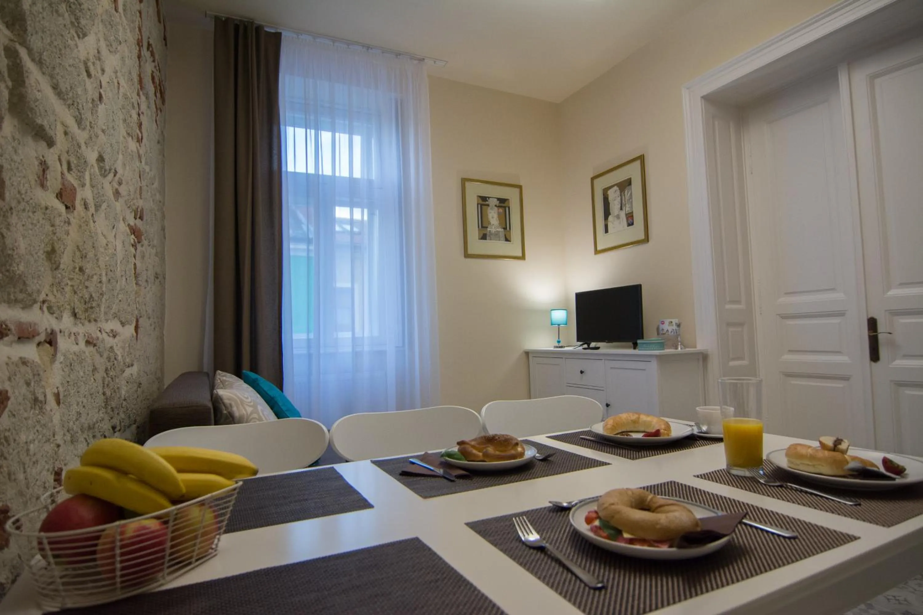 Living room in Zora Apartman