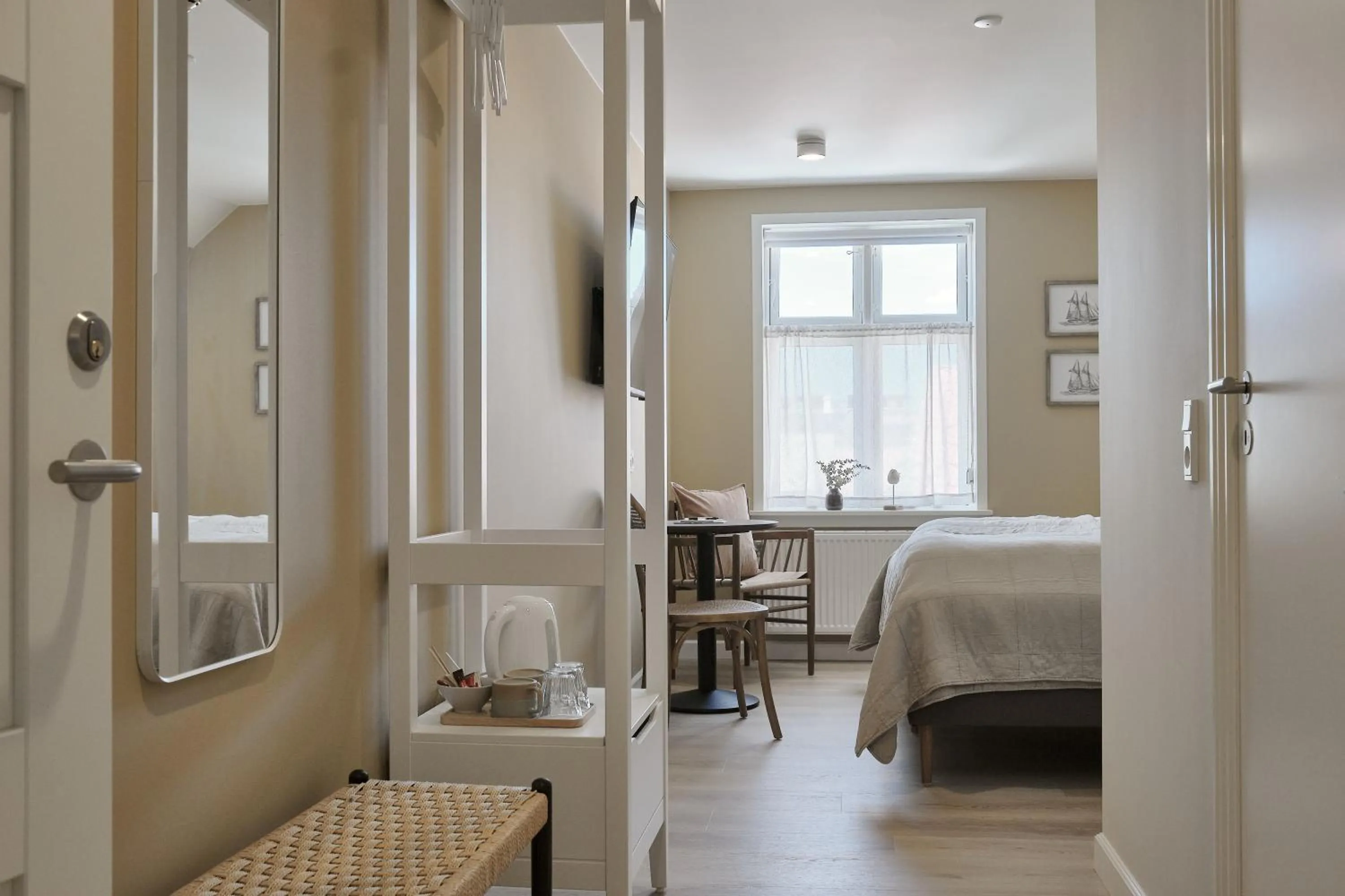 Bedroom, Bed in Hotel Ærø