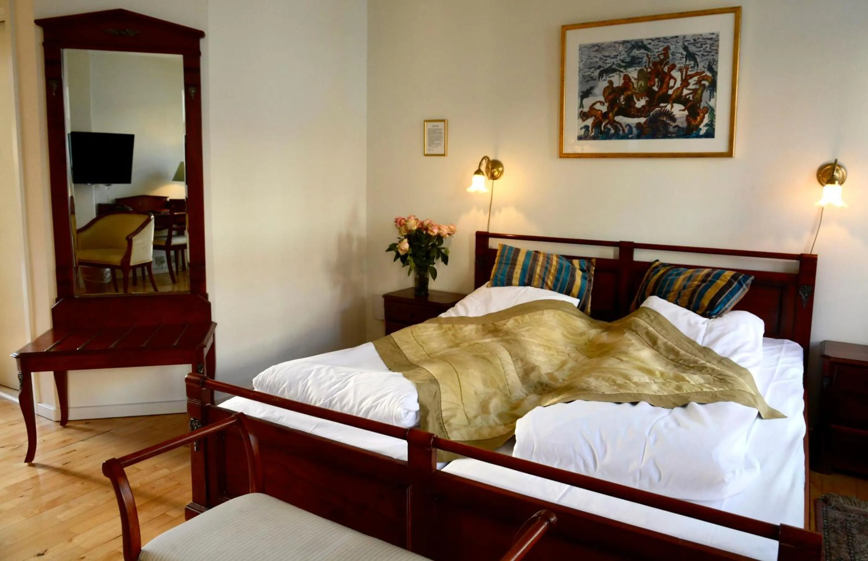 Photo of the whole room, Bed in Hotel Ærø