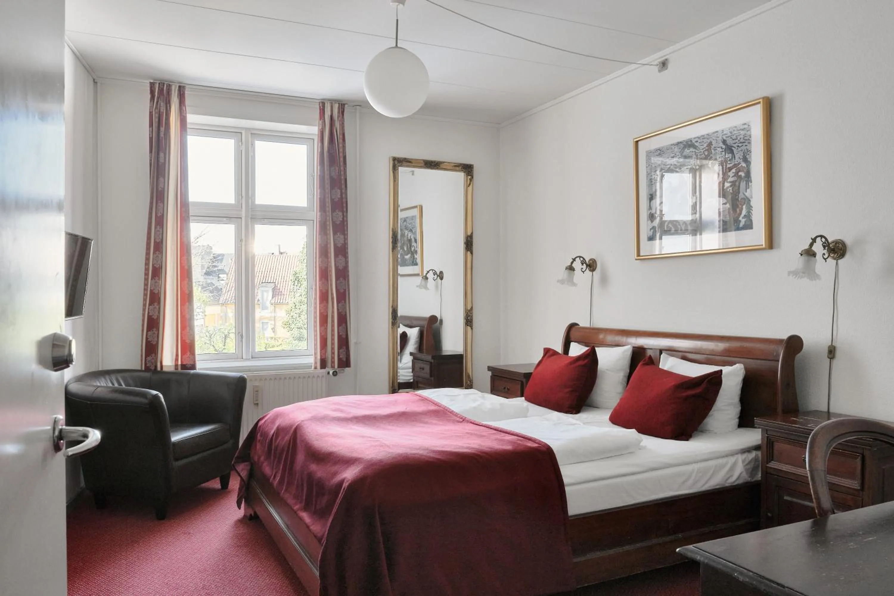 Bedroom, Bed in Hotel Ærø