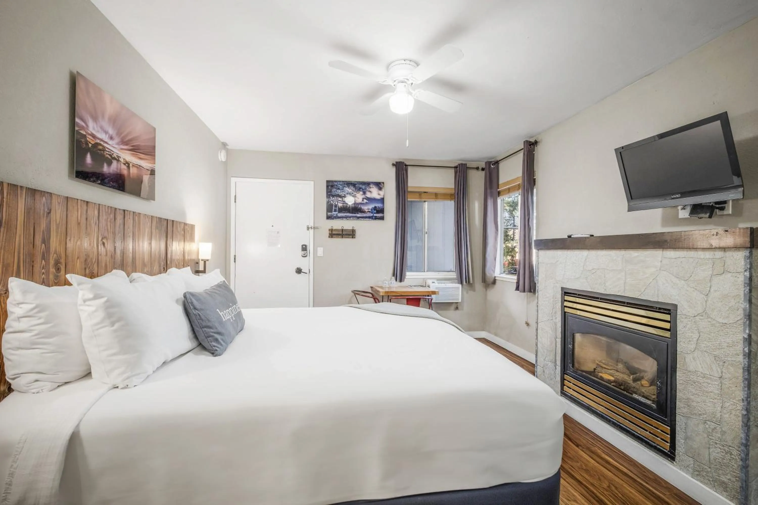 Bed in Resthaven Tahoe